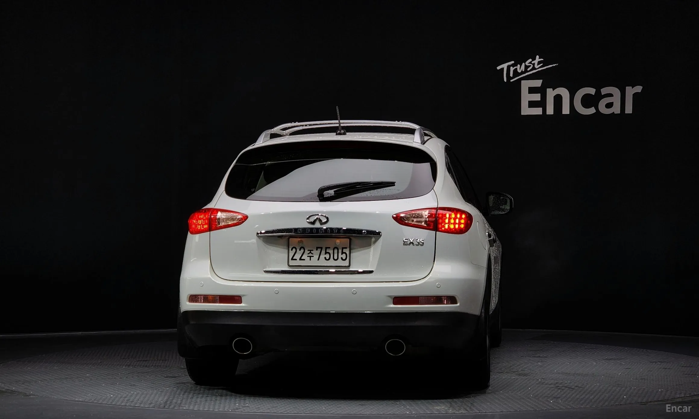 Infiniti EX35 превью 4