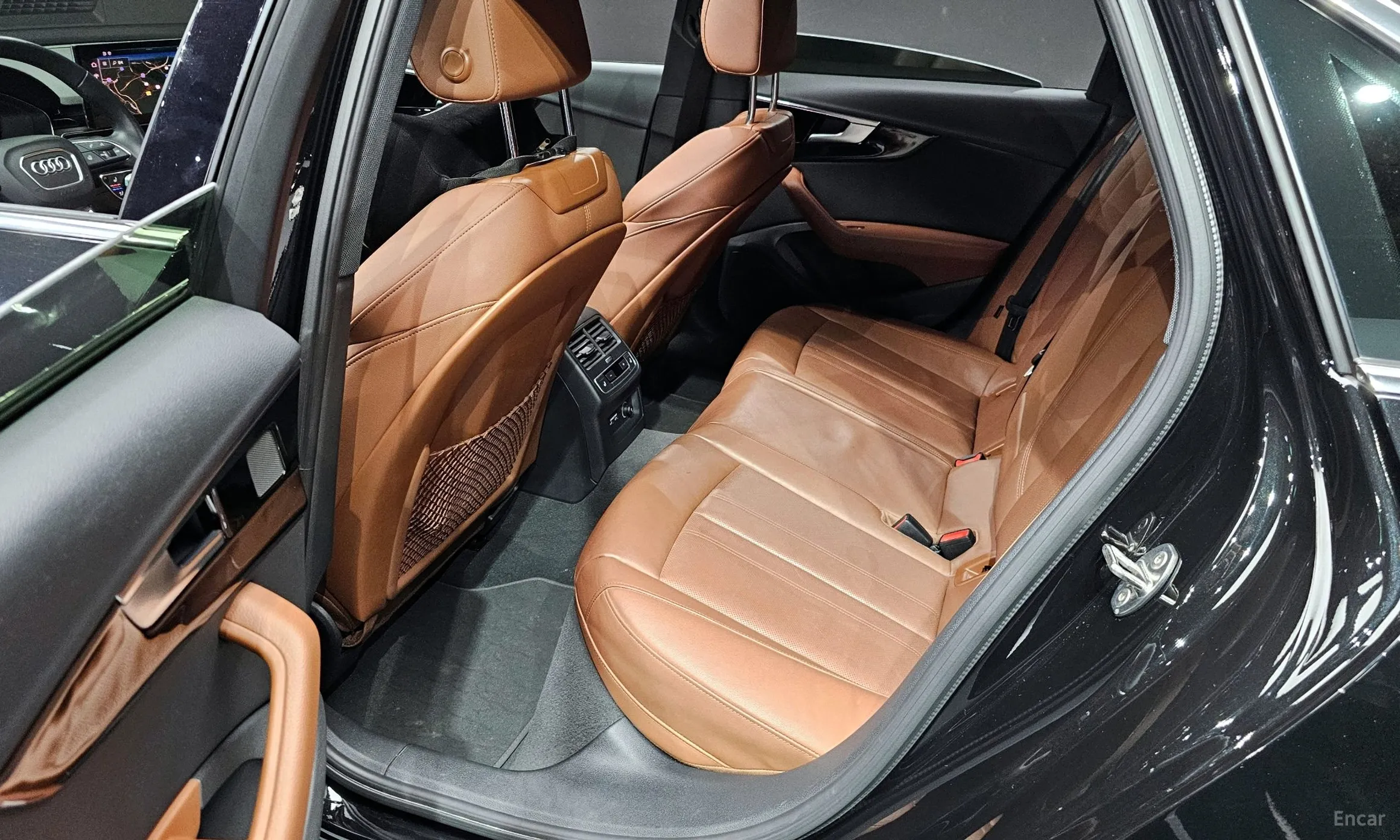 Audi A4 (B9) превью 12