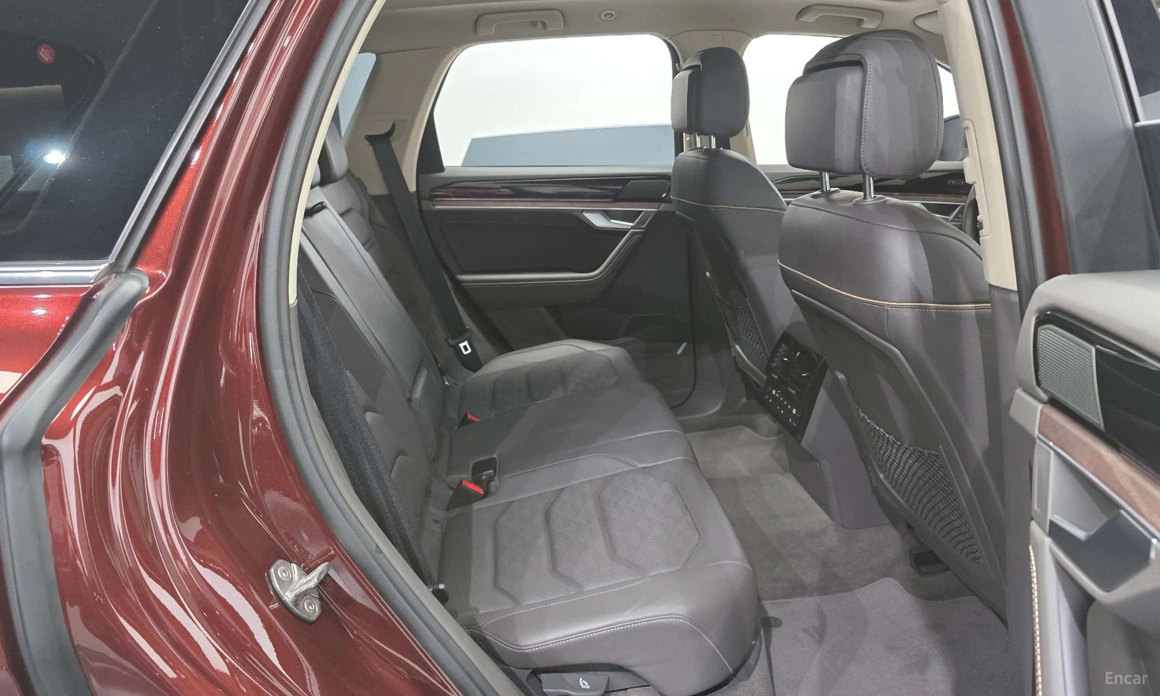 Volkswagen Touareg 3rd Generation превью 12