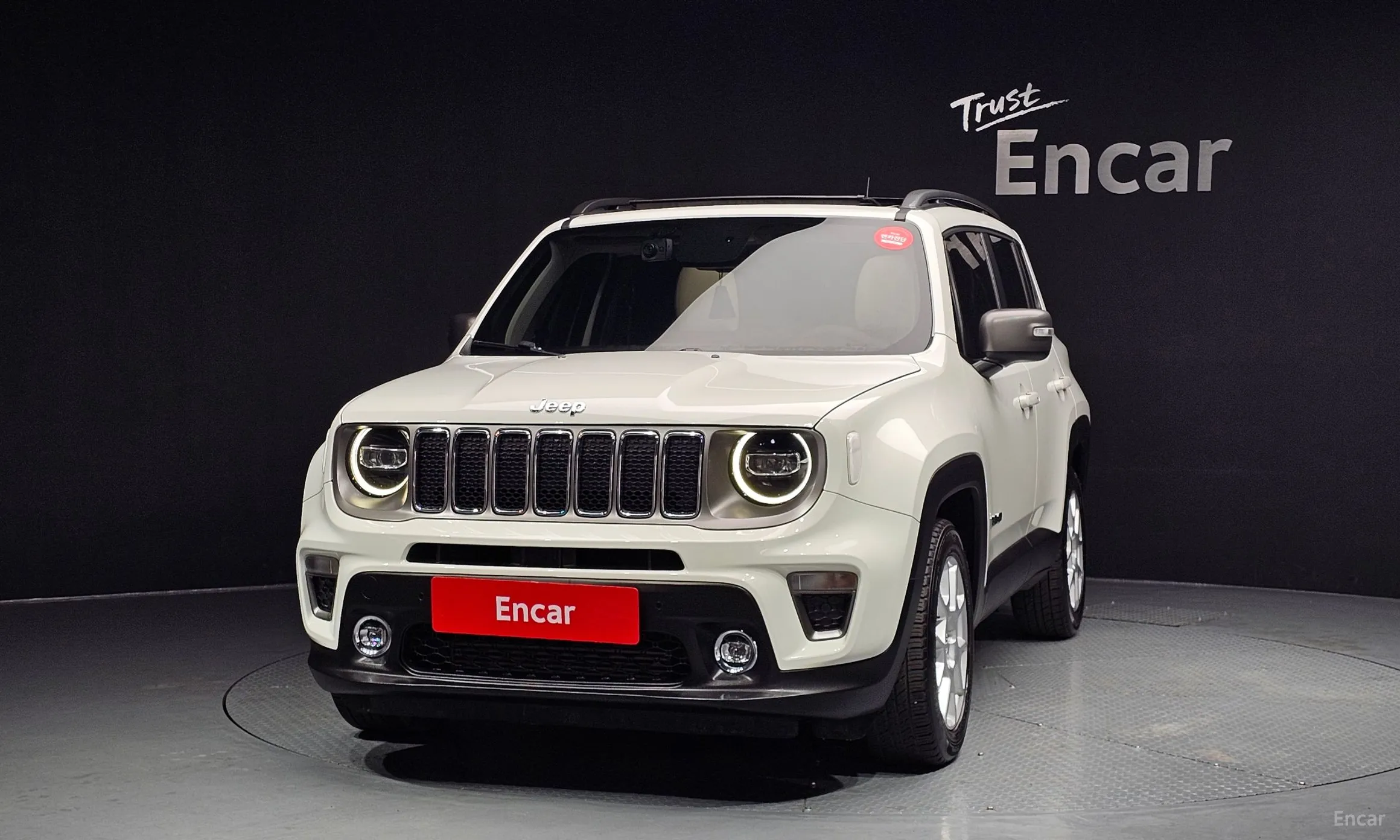 Jeep Renegade превью 3