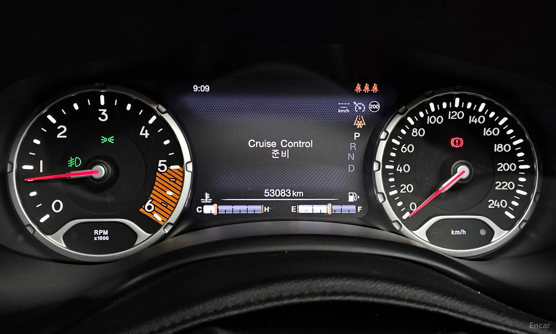 Jeep Renegade превью 8