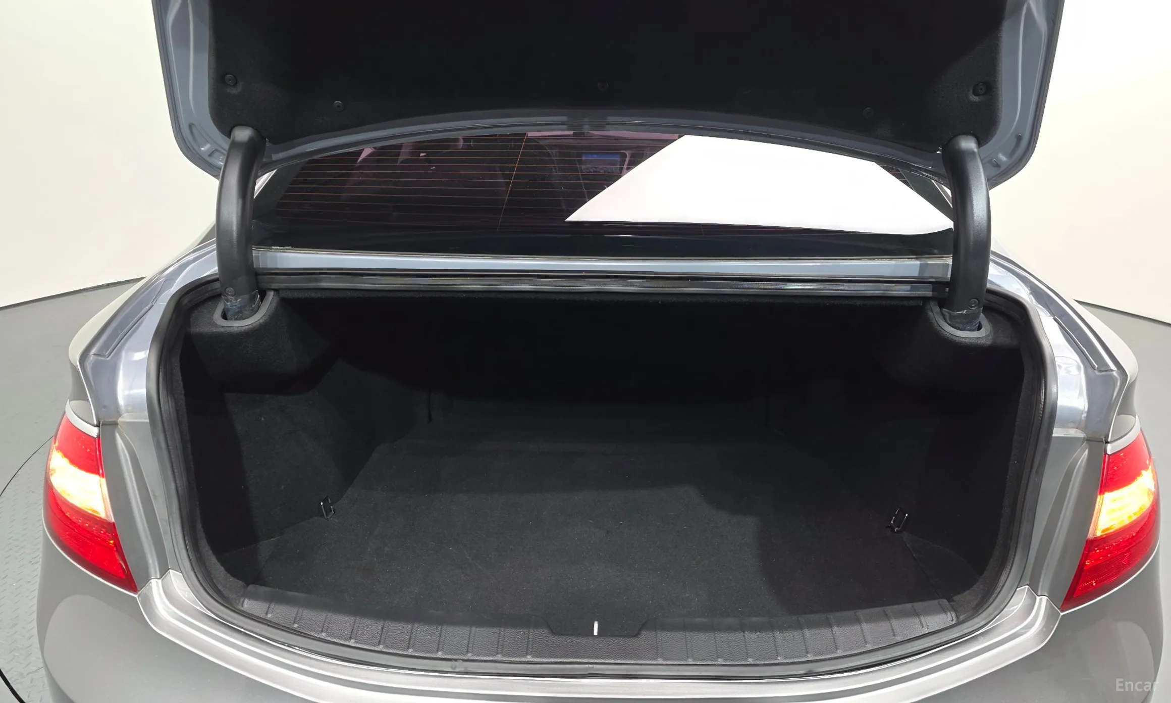 Hyundai Grandeur HG превью 20