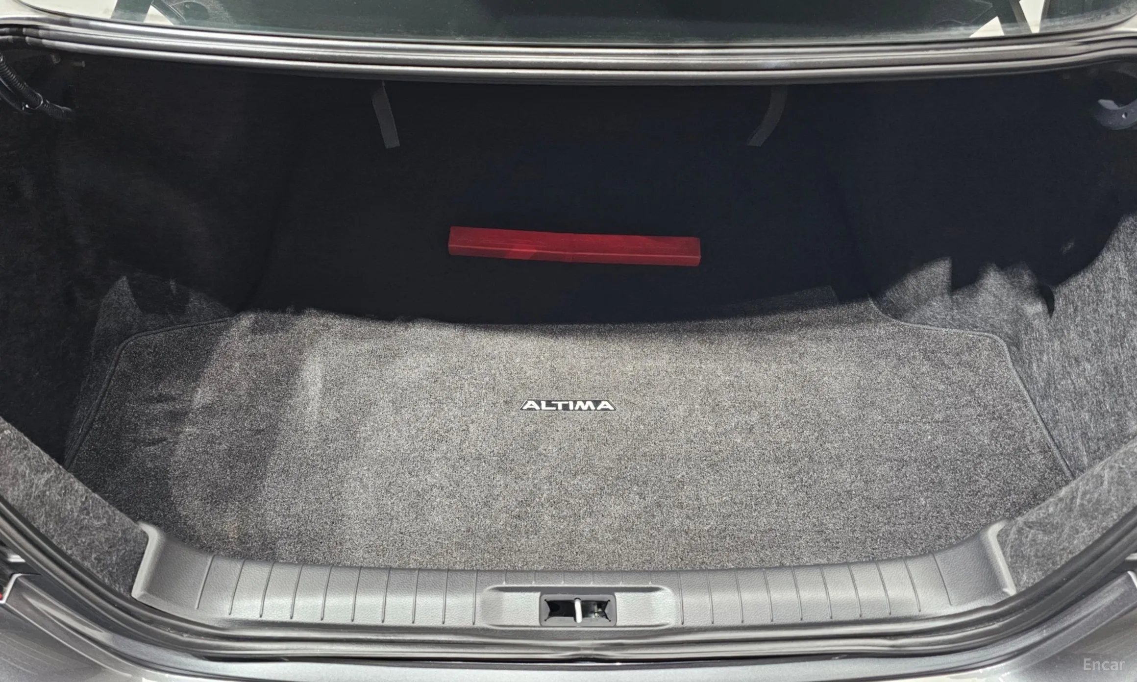 Nissan Altima превью 20