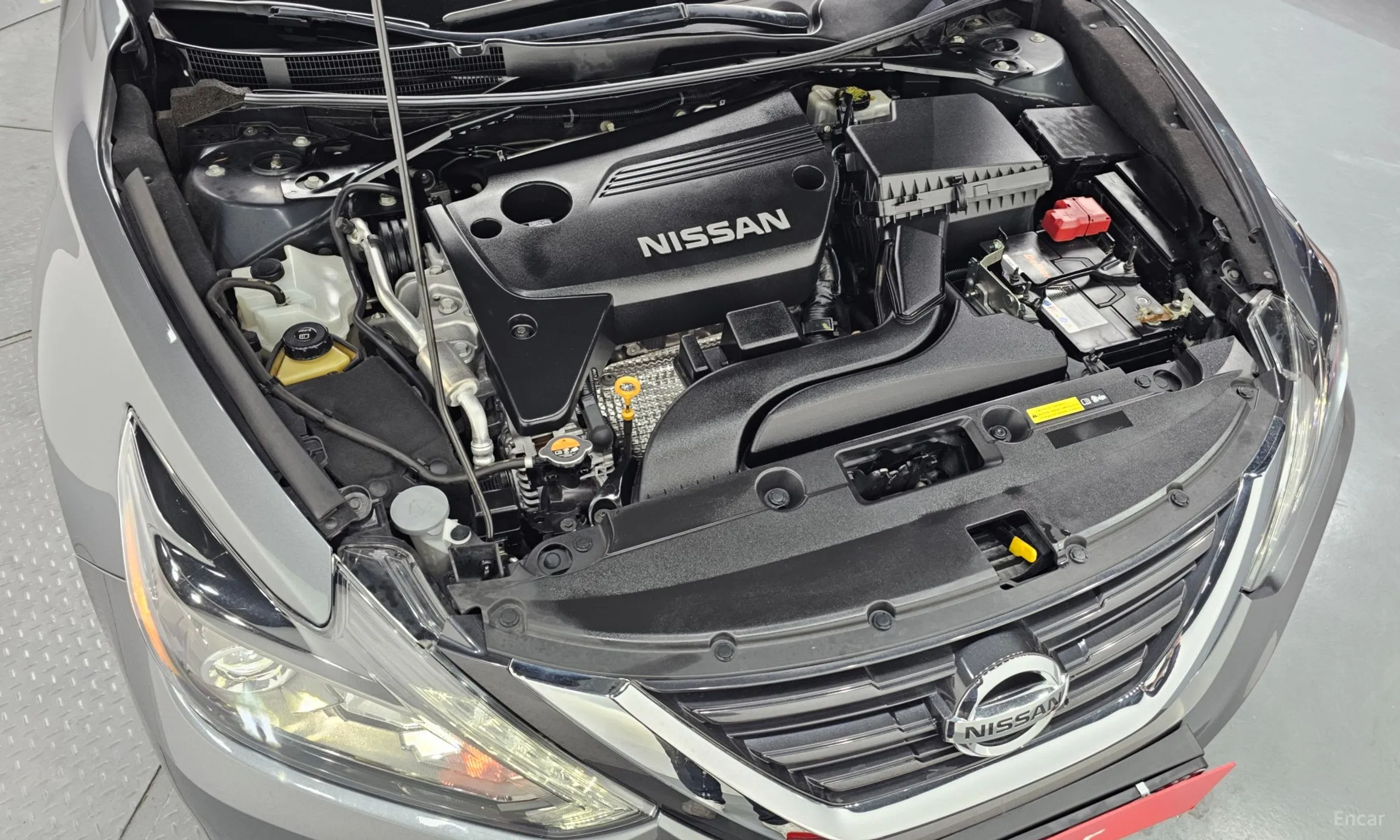 Nissan Altima превью 6