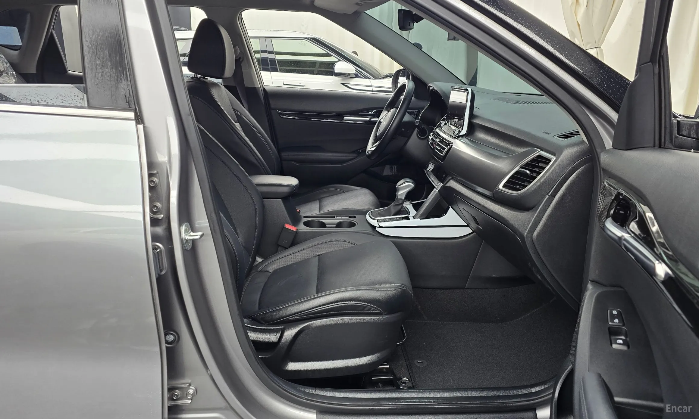 Kia Seltos превью 11