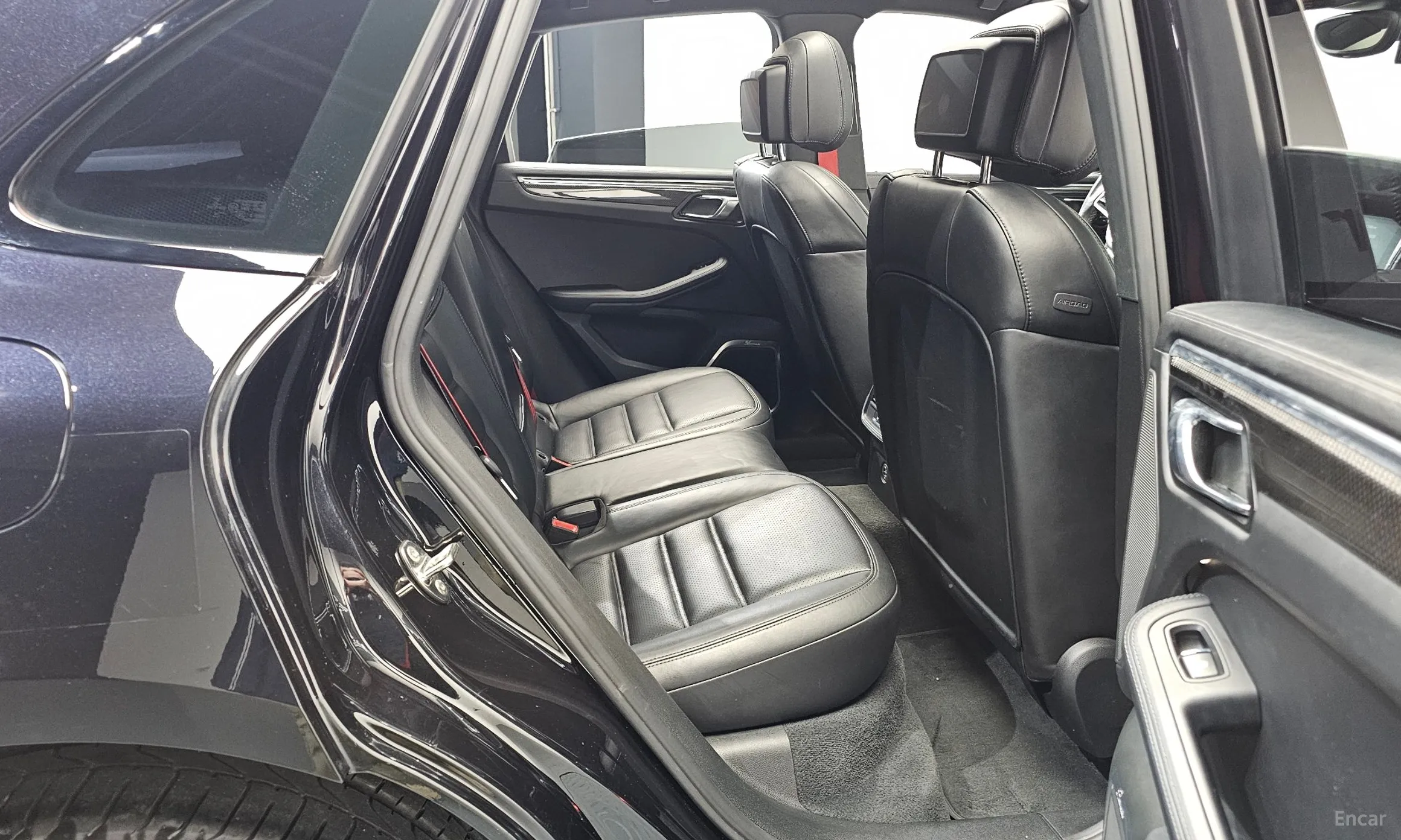 Porsche Macan превью 12
