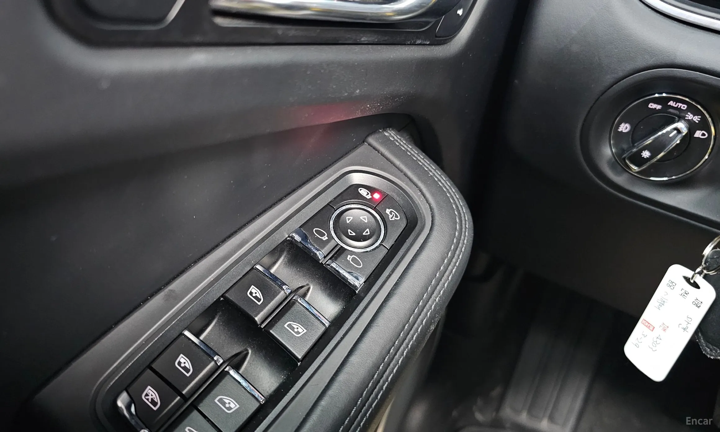 Porsche Macan превью 16