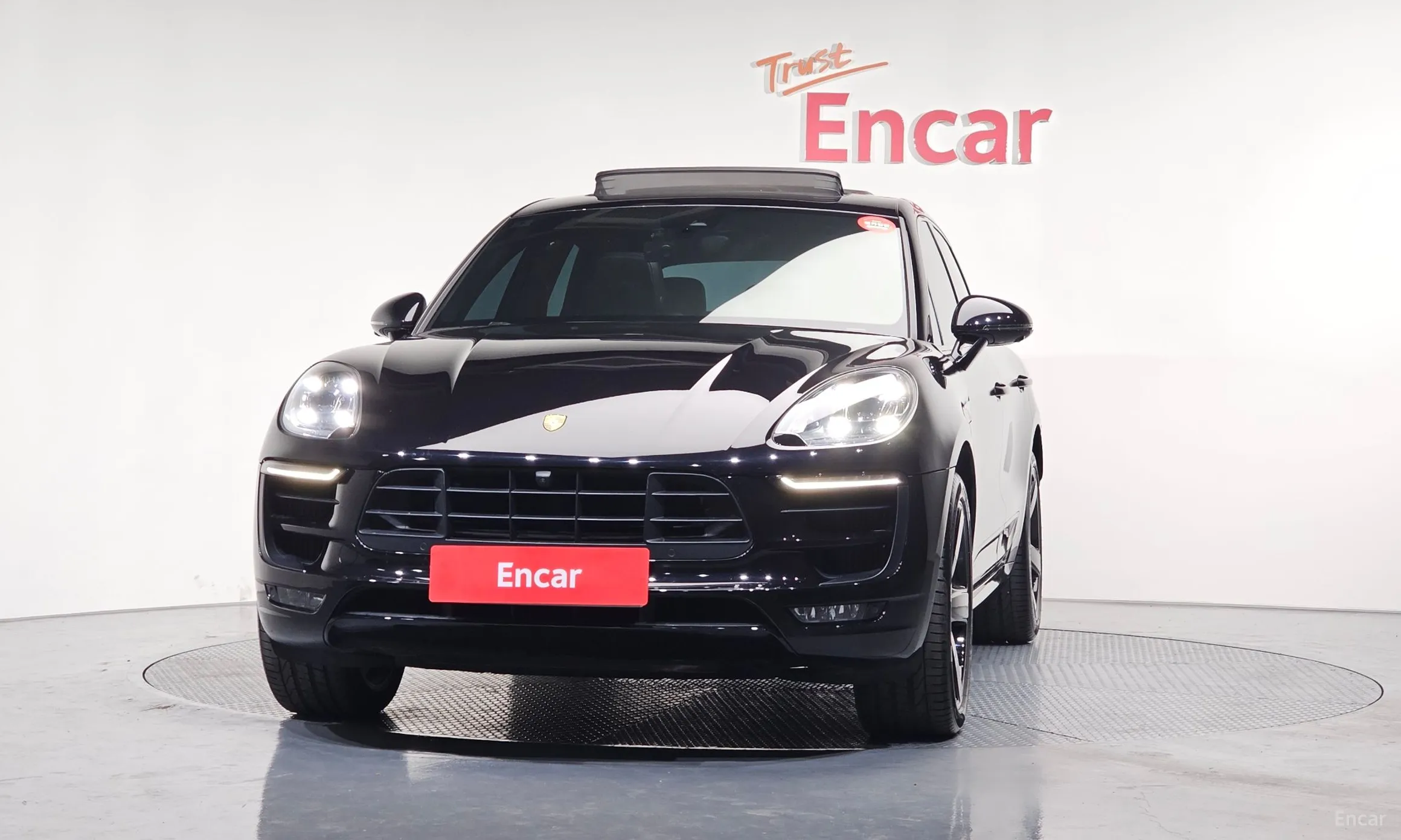 Porsche Macan превью 3