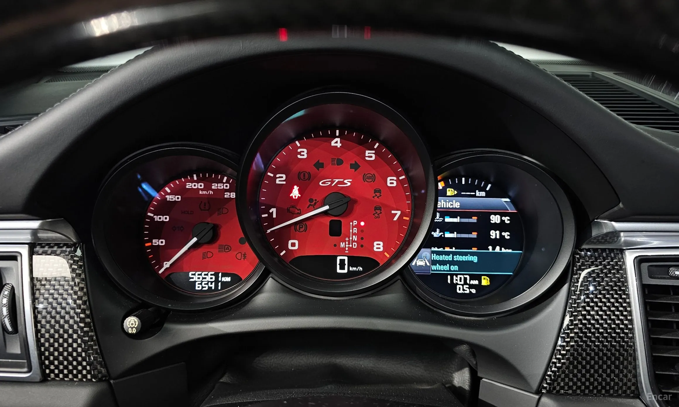 Porsche Macan превью 8