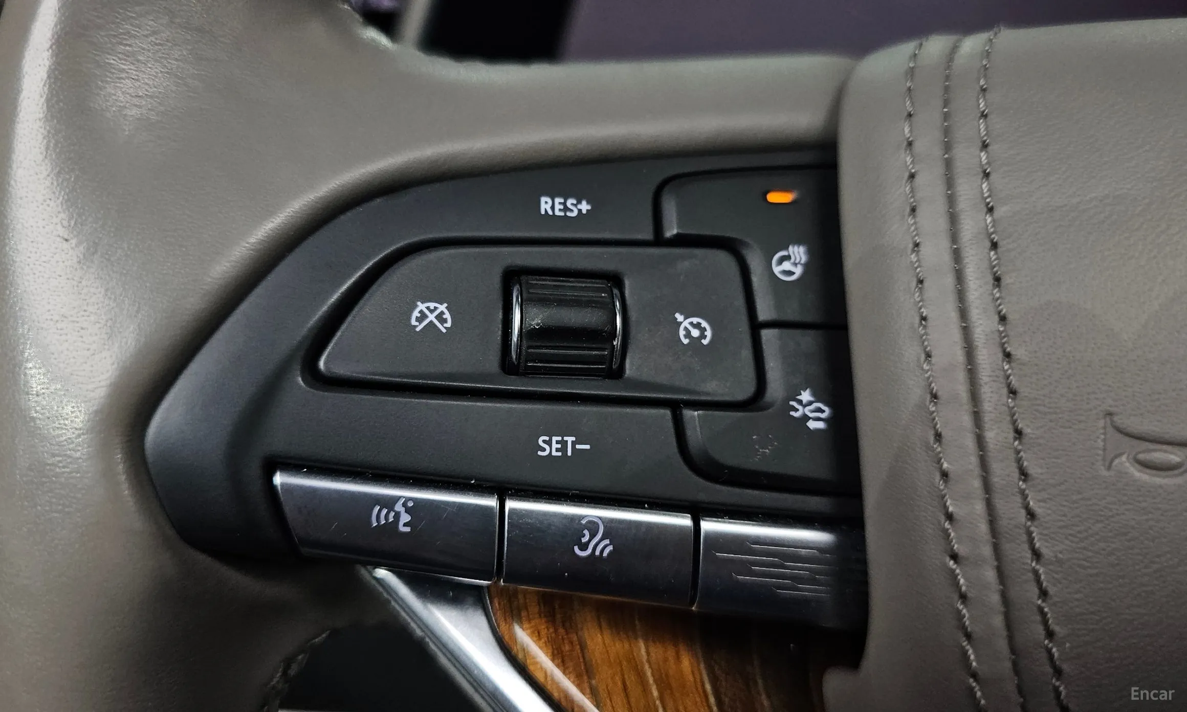 Cadillac Escalade 5th Generation превью 18