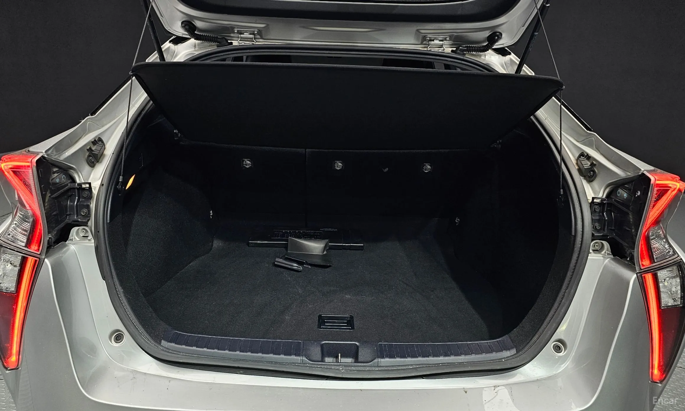 Toyota Prius 4th Generation превью 20