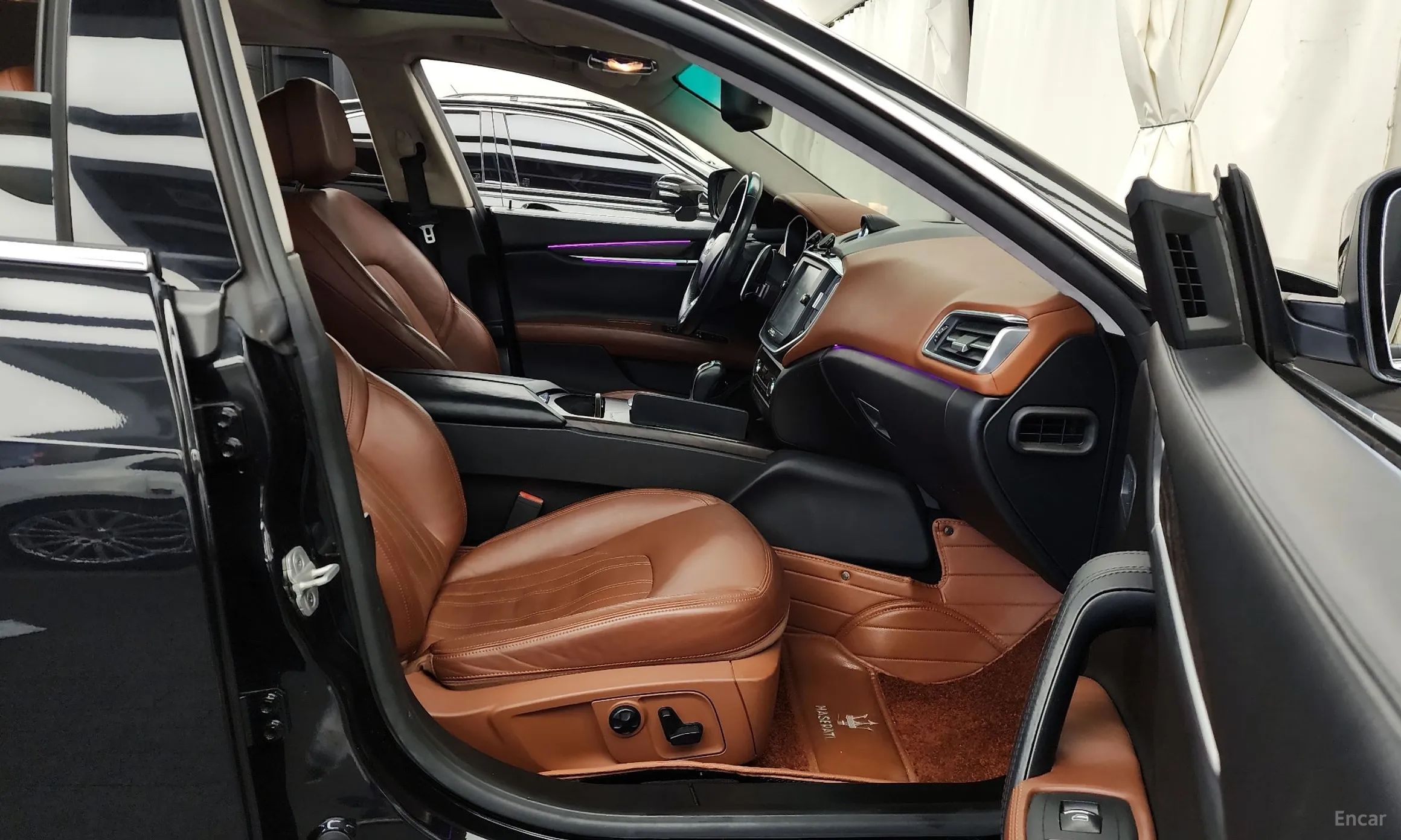 Maserati Ghibli превью 11