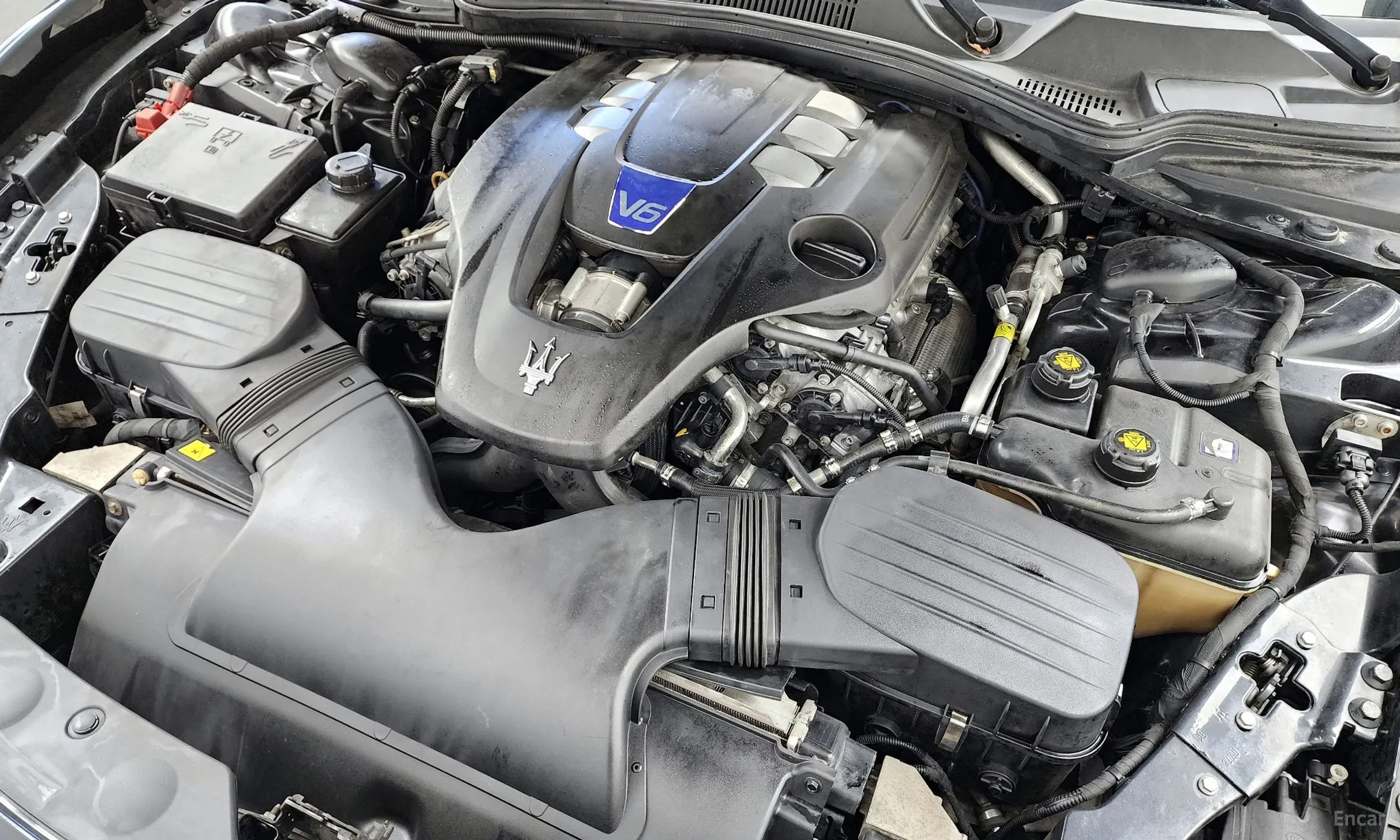 Maserati Ghibli превью 6