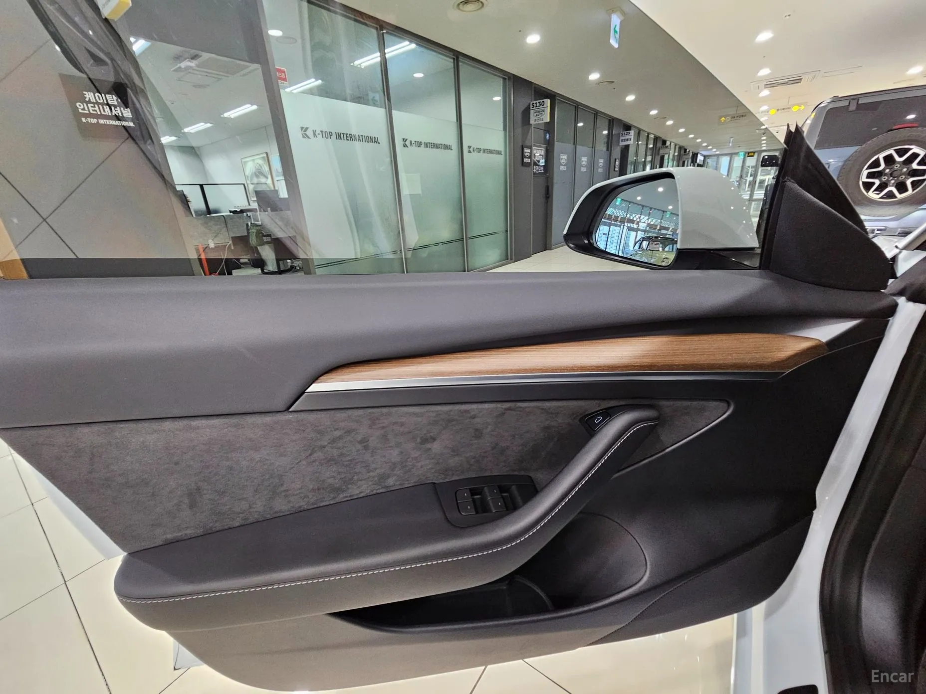 Tesla Model 3 превью 18