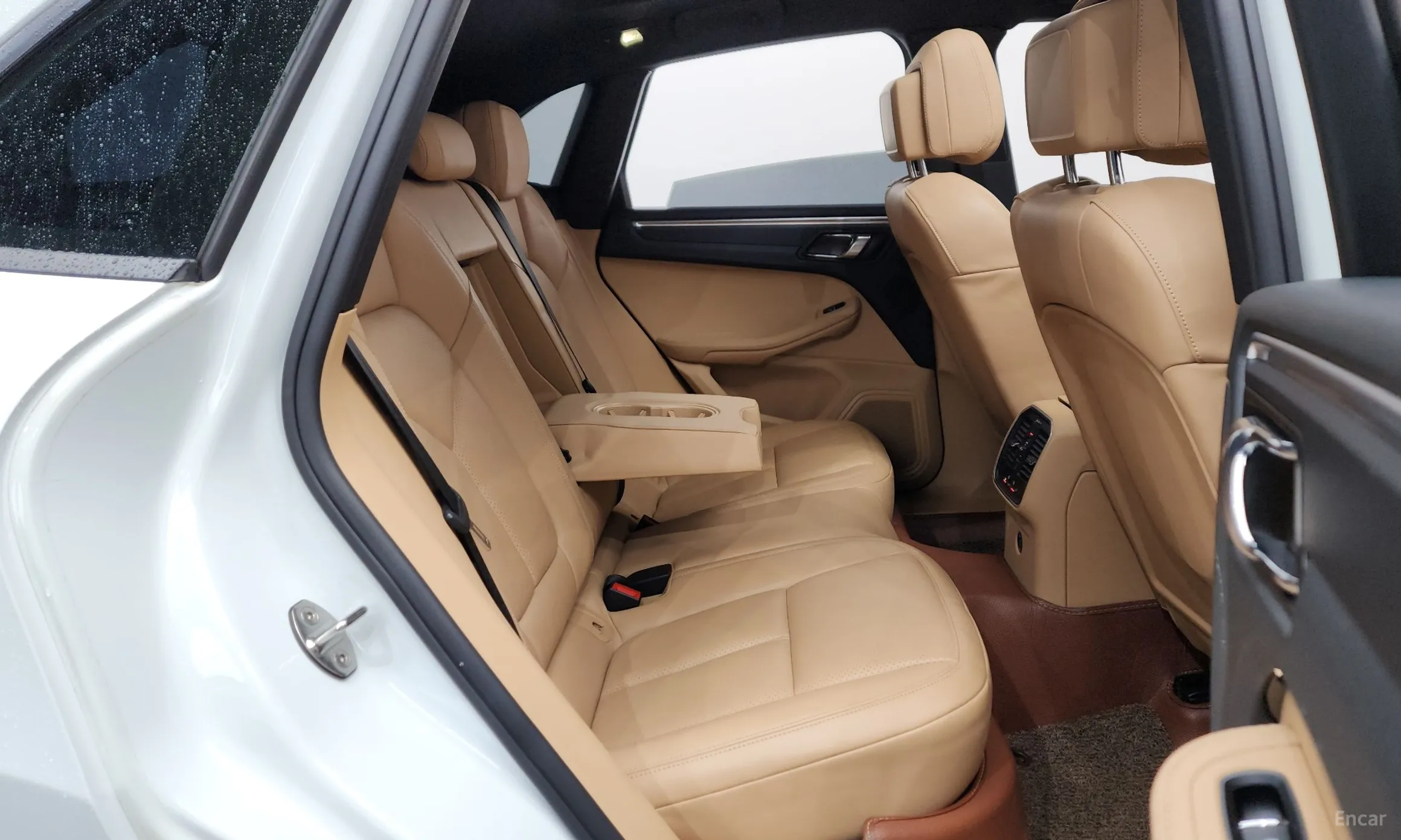 Porsche Macan превью 12