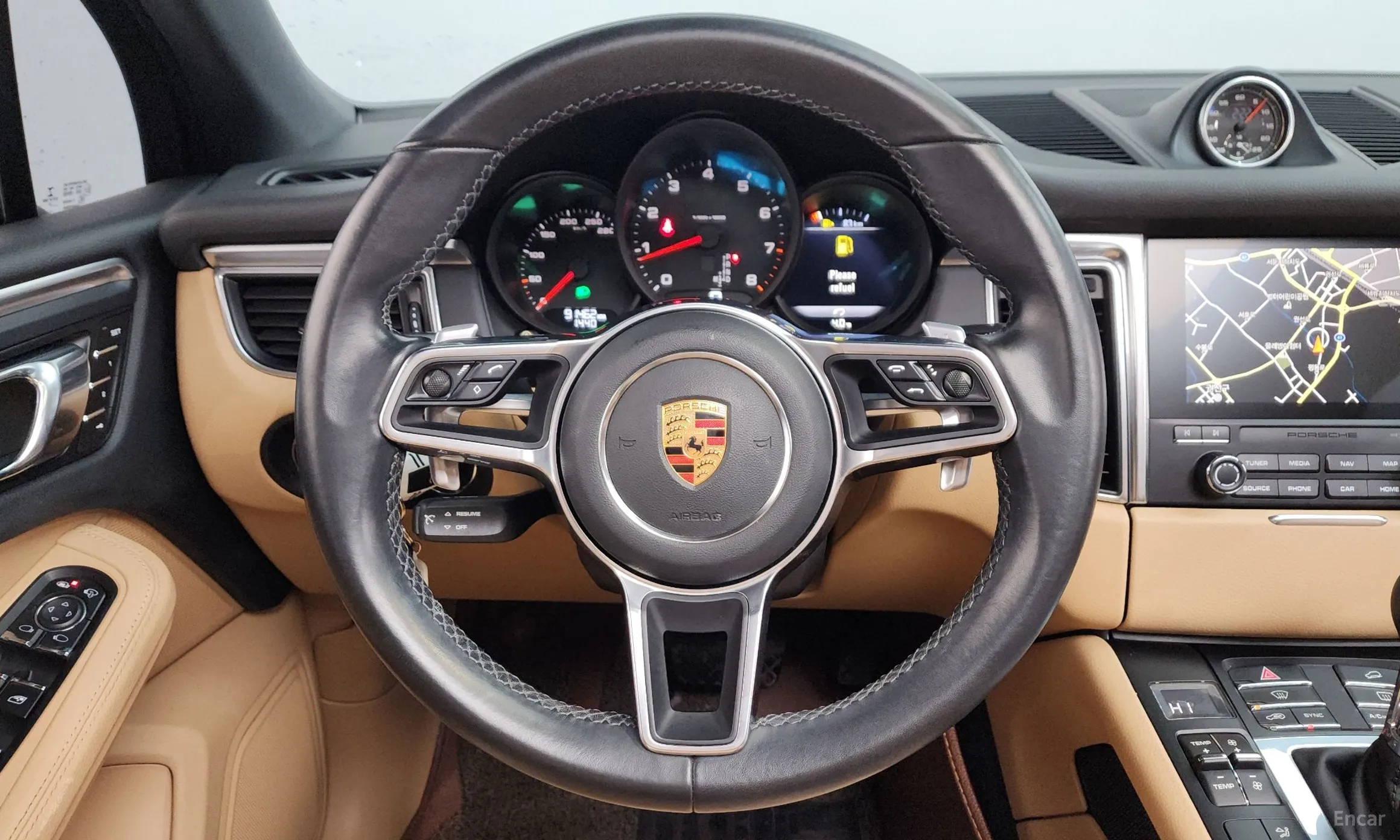 Porsche Macan превью 13