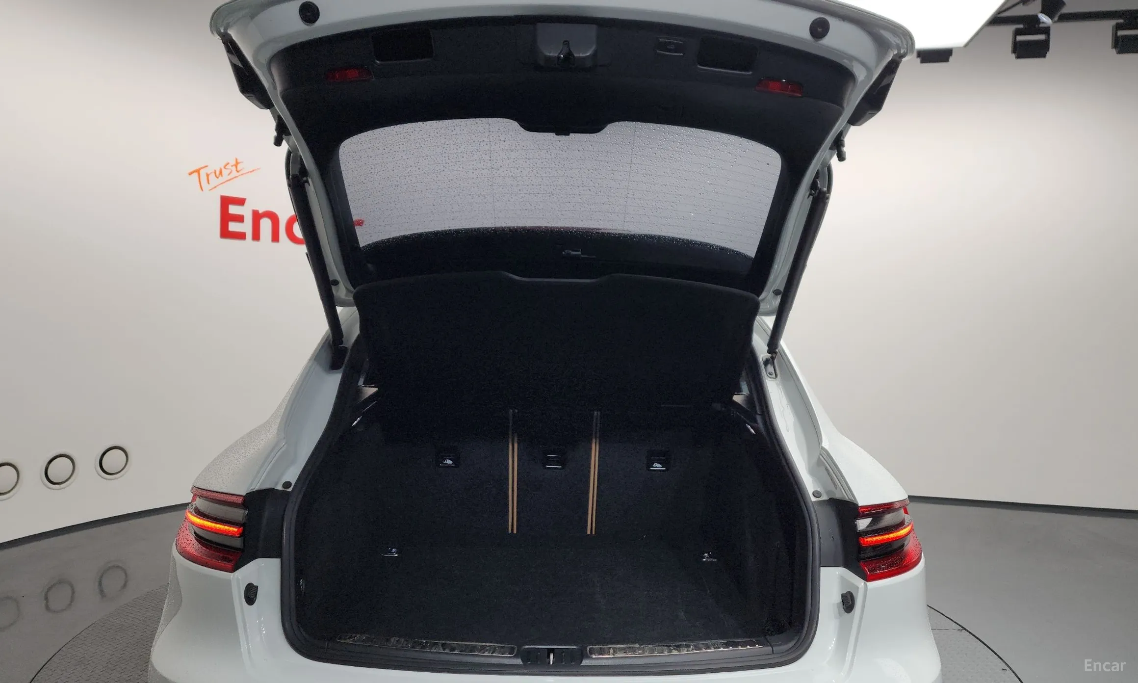 Porsche Macan превью 19