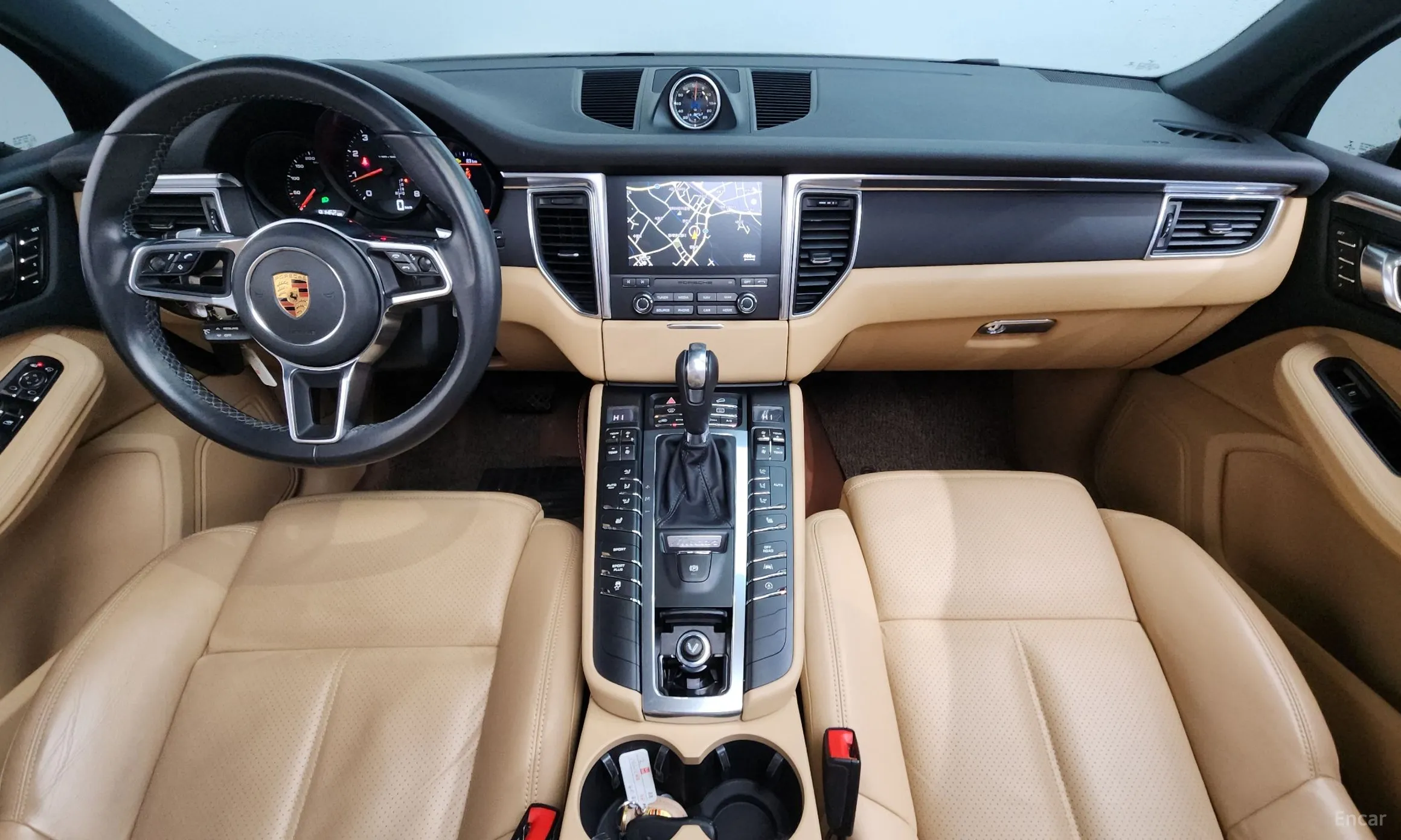 Porsche Macan превью 7