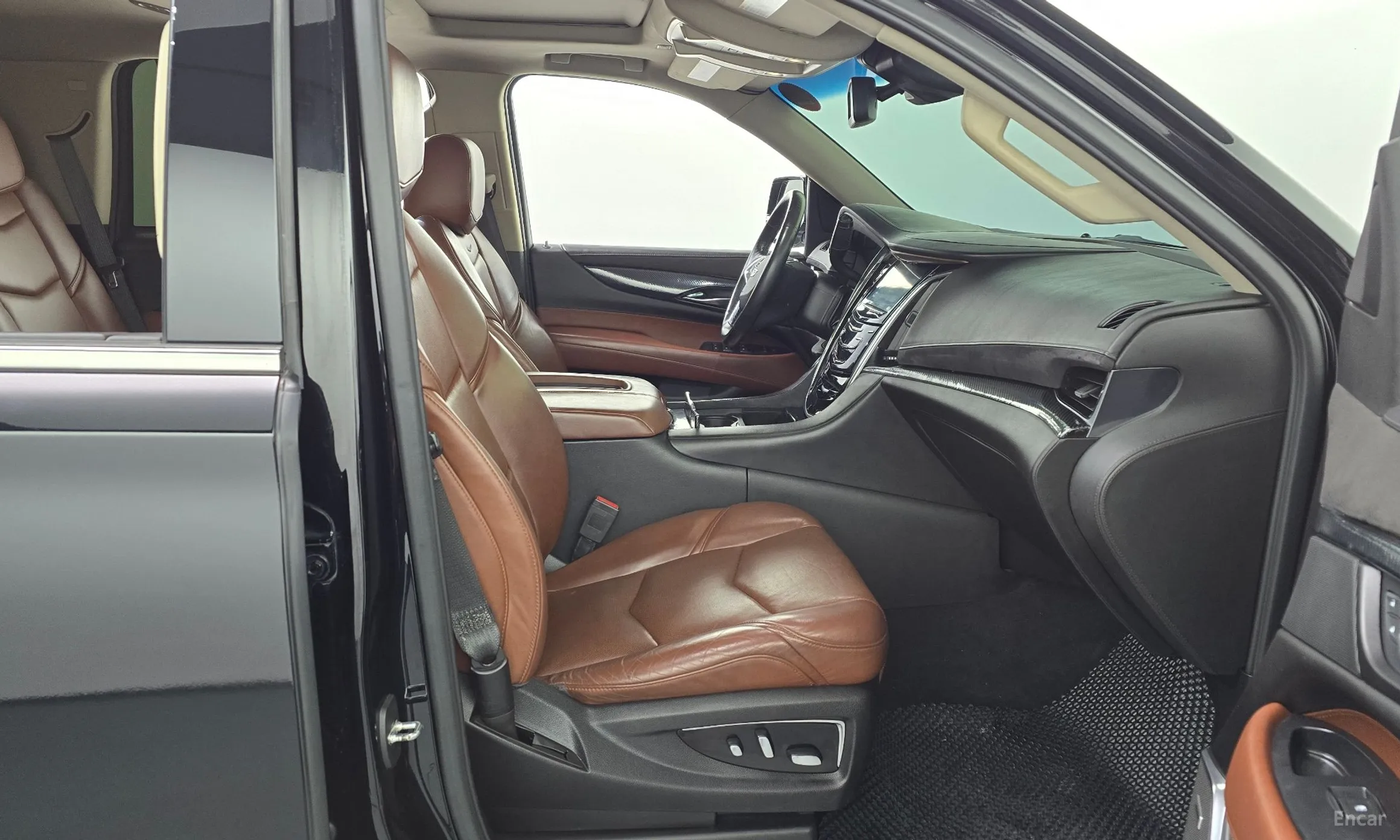 Cadillac Escalade превью 11