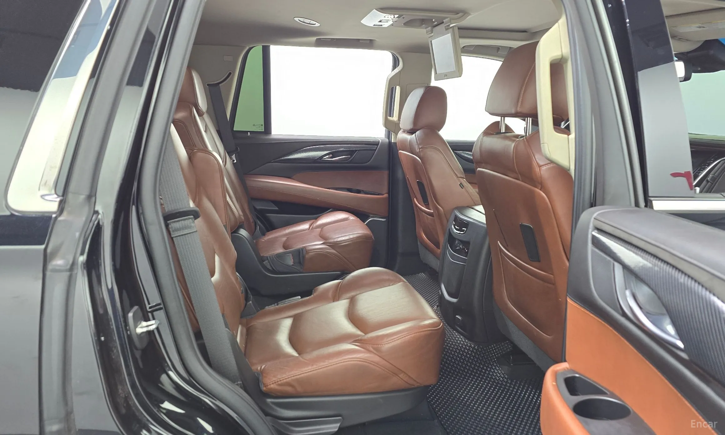 Cadillac Escalade превью 12