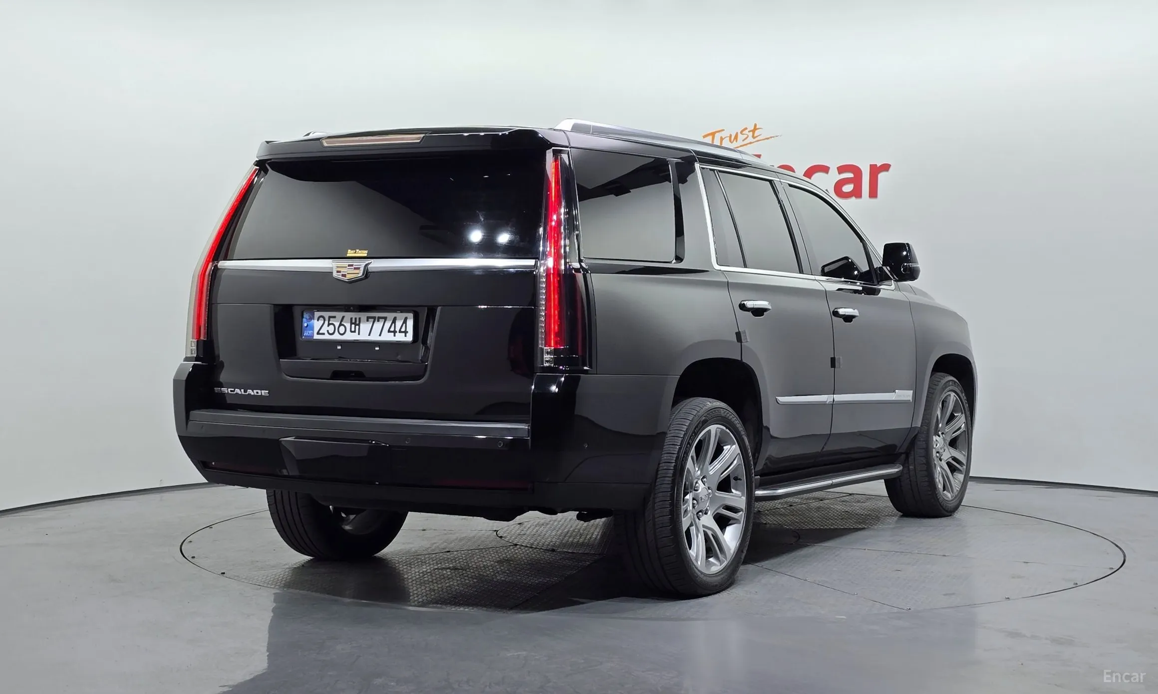 Cadillac Escalade превью 2