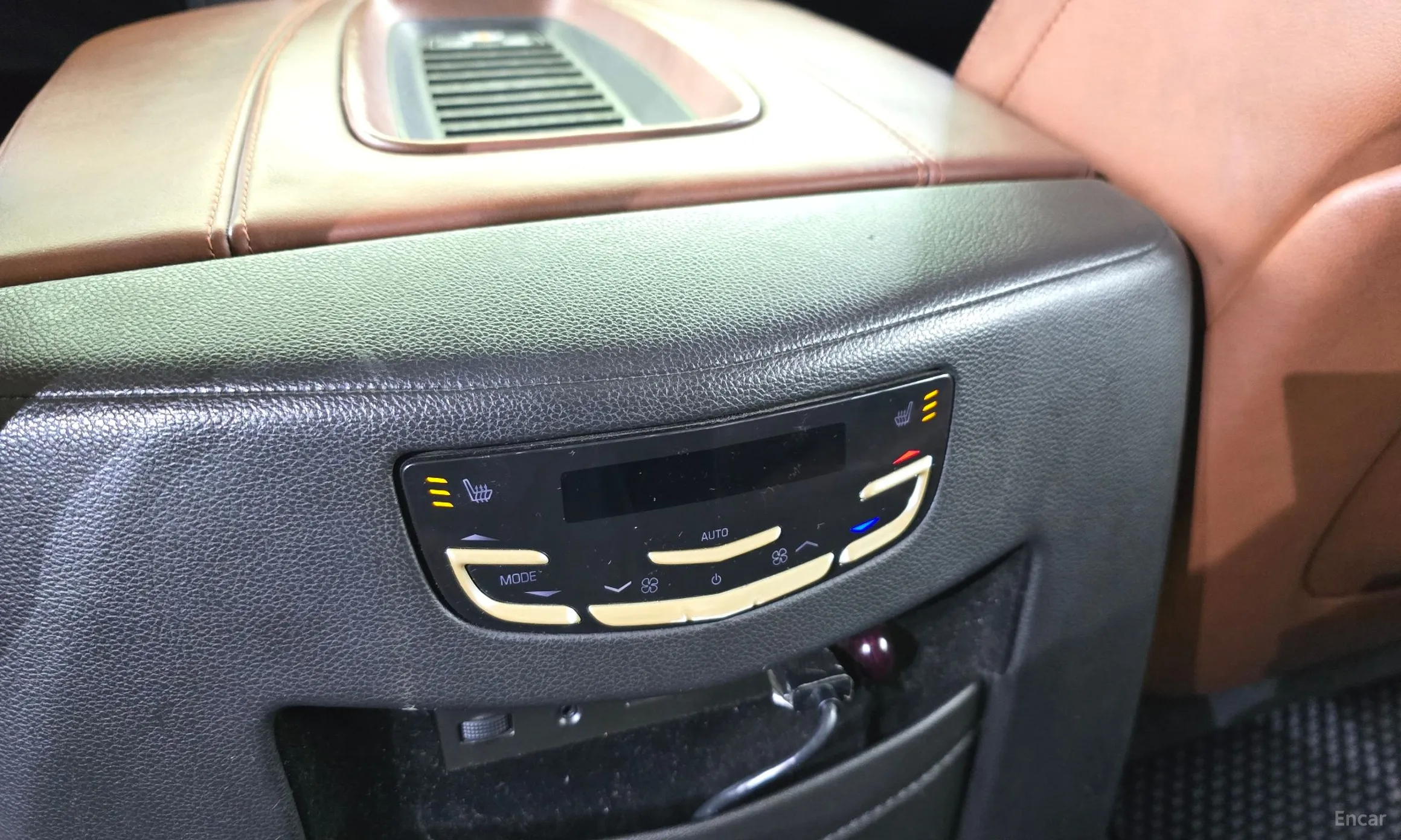 Cadillac Escalade превью 18