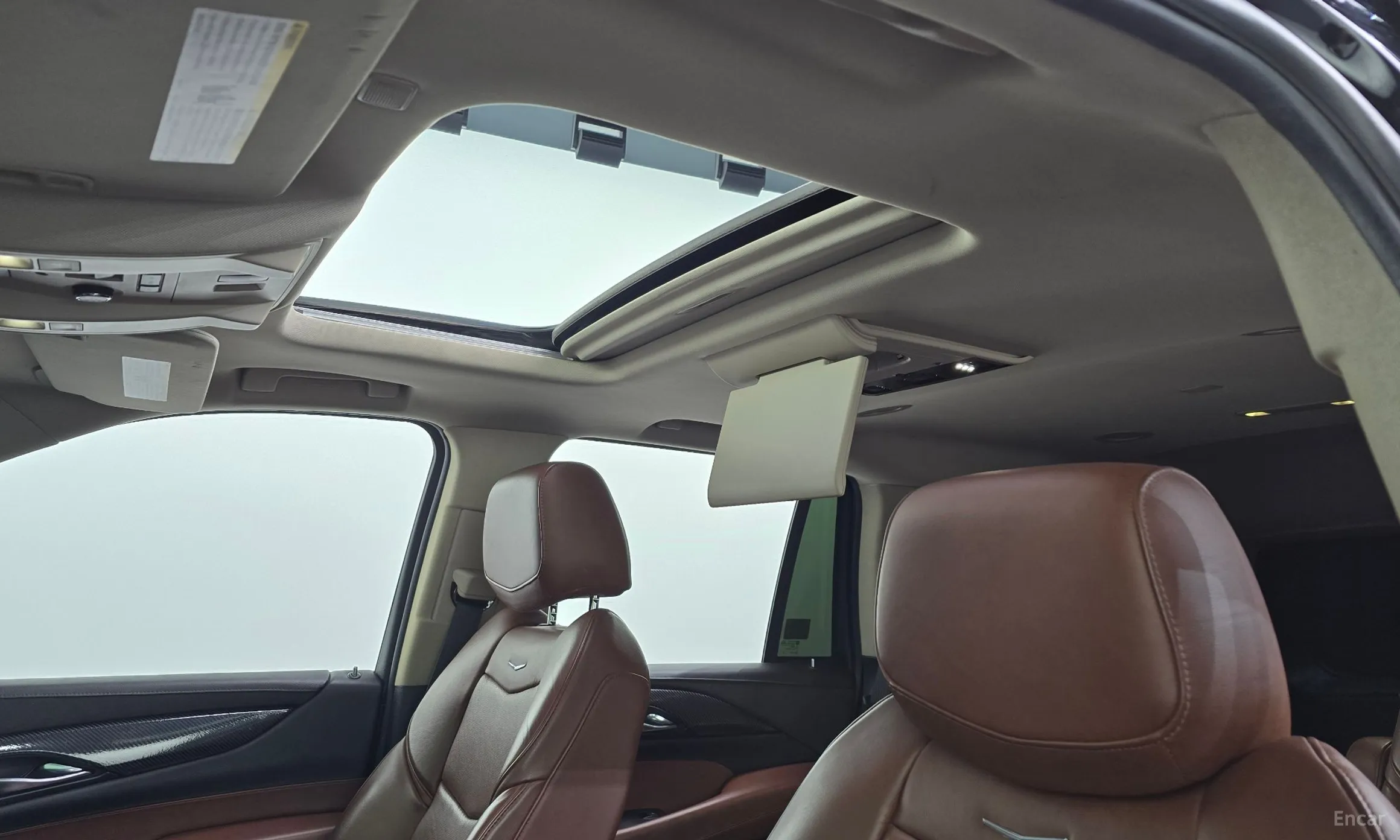 Cadillac Escalade превью 19