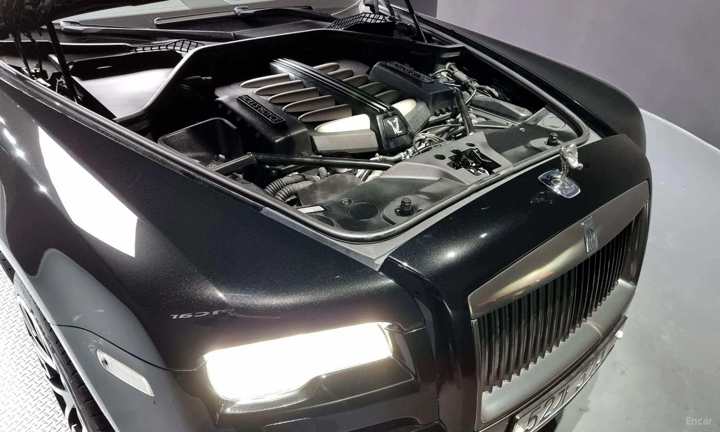 Rolls-Royce Ghost превью 6