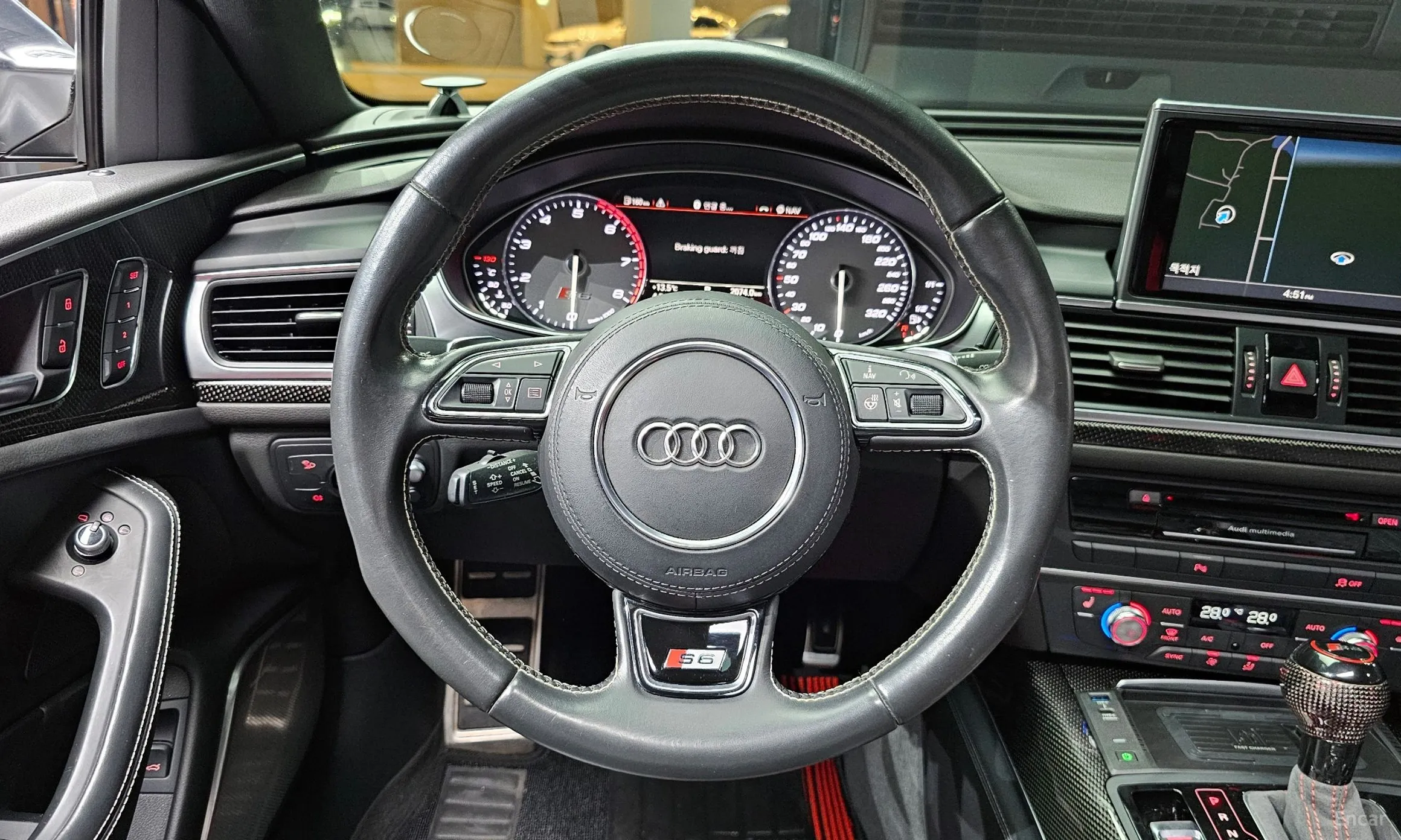 Audi S6 превью 13