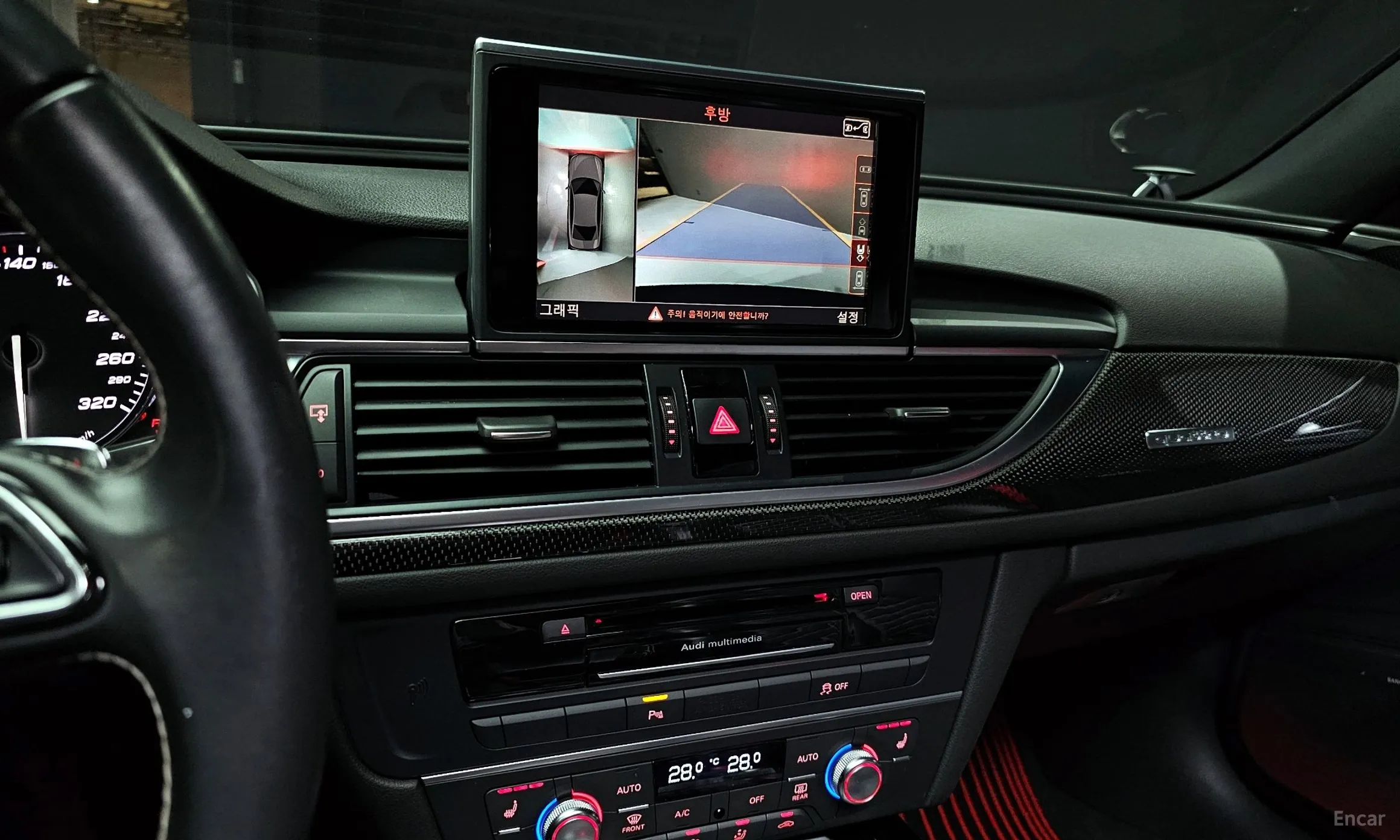Audi S6 превью 15