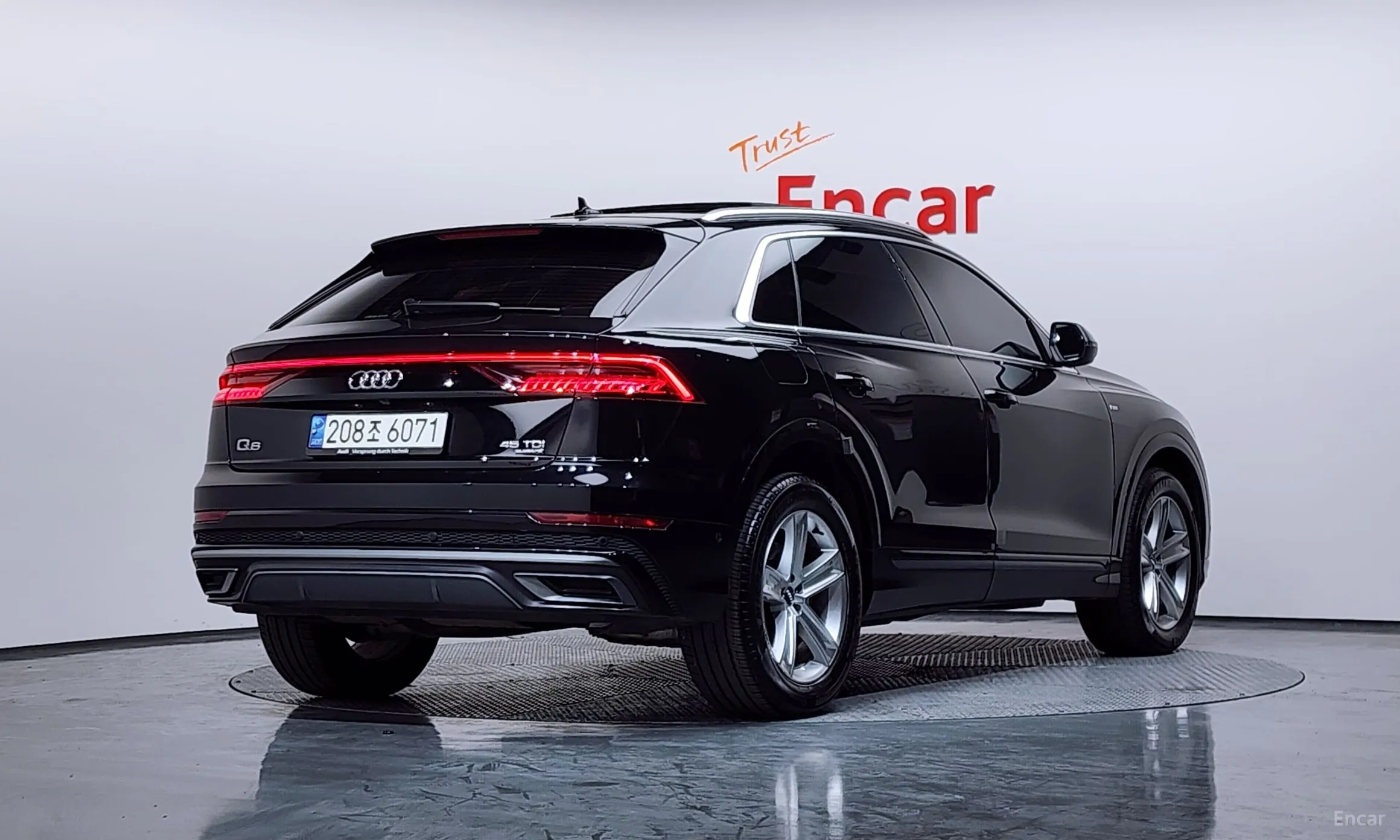 Audi Q8 (4M)