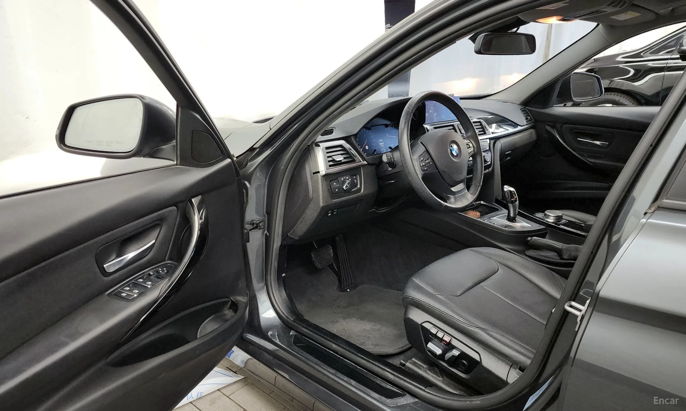 BMW 3 Series (F30) превью 10