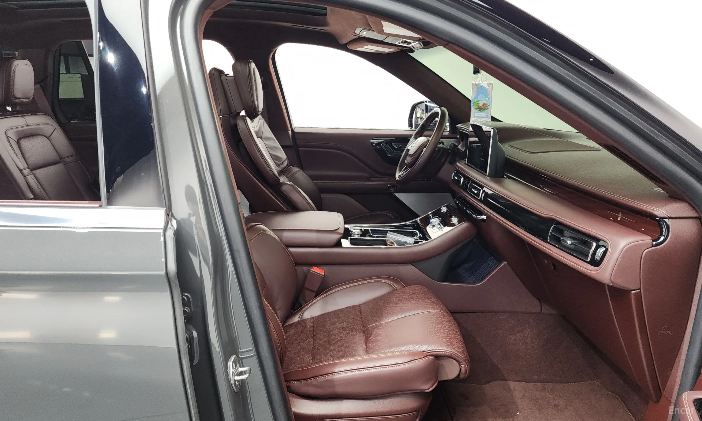 Lincoln Aviator 2nd Generation превью 11