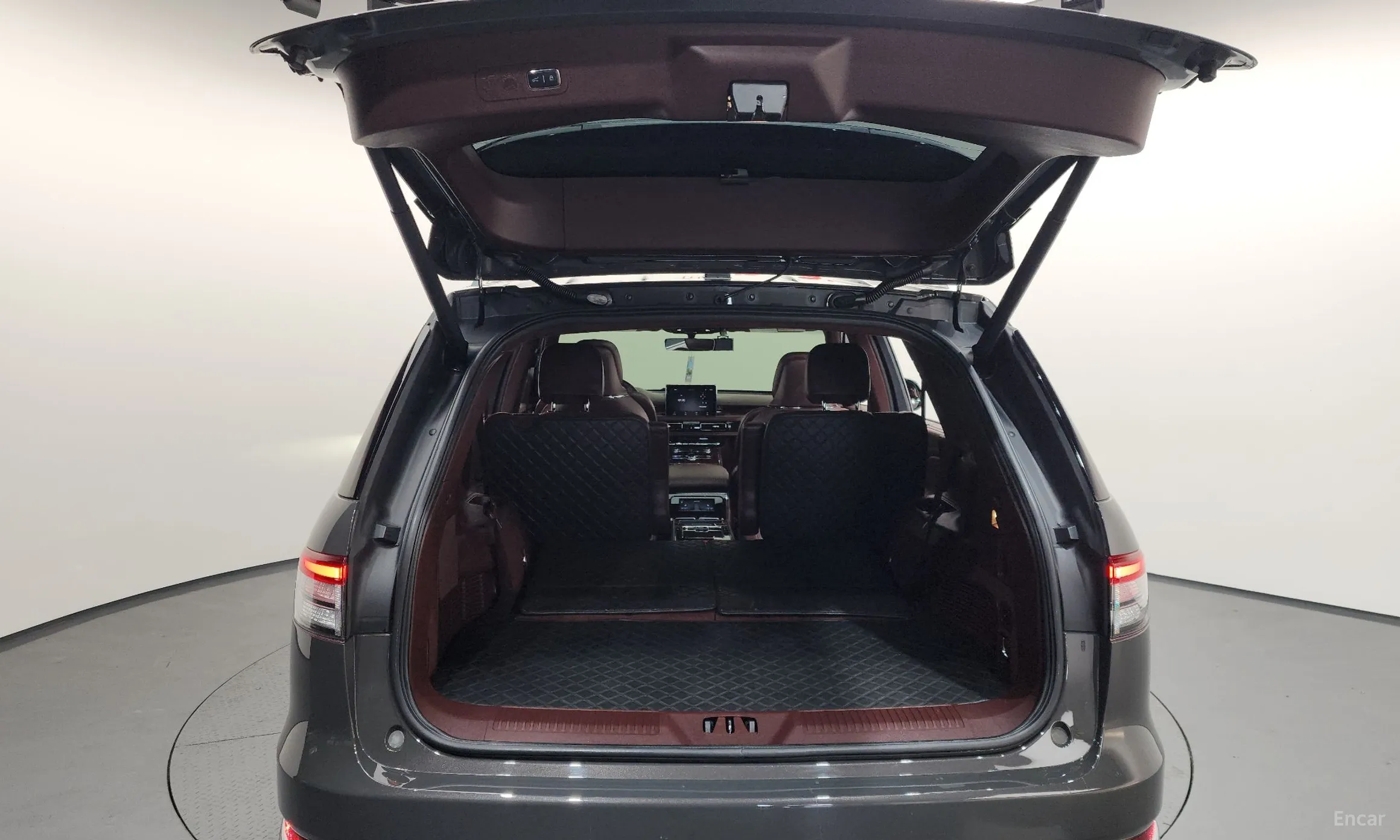Lincoln Aviator 2nd Generation превью 20