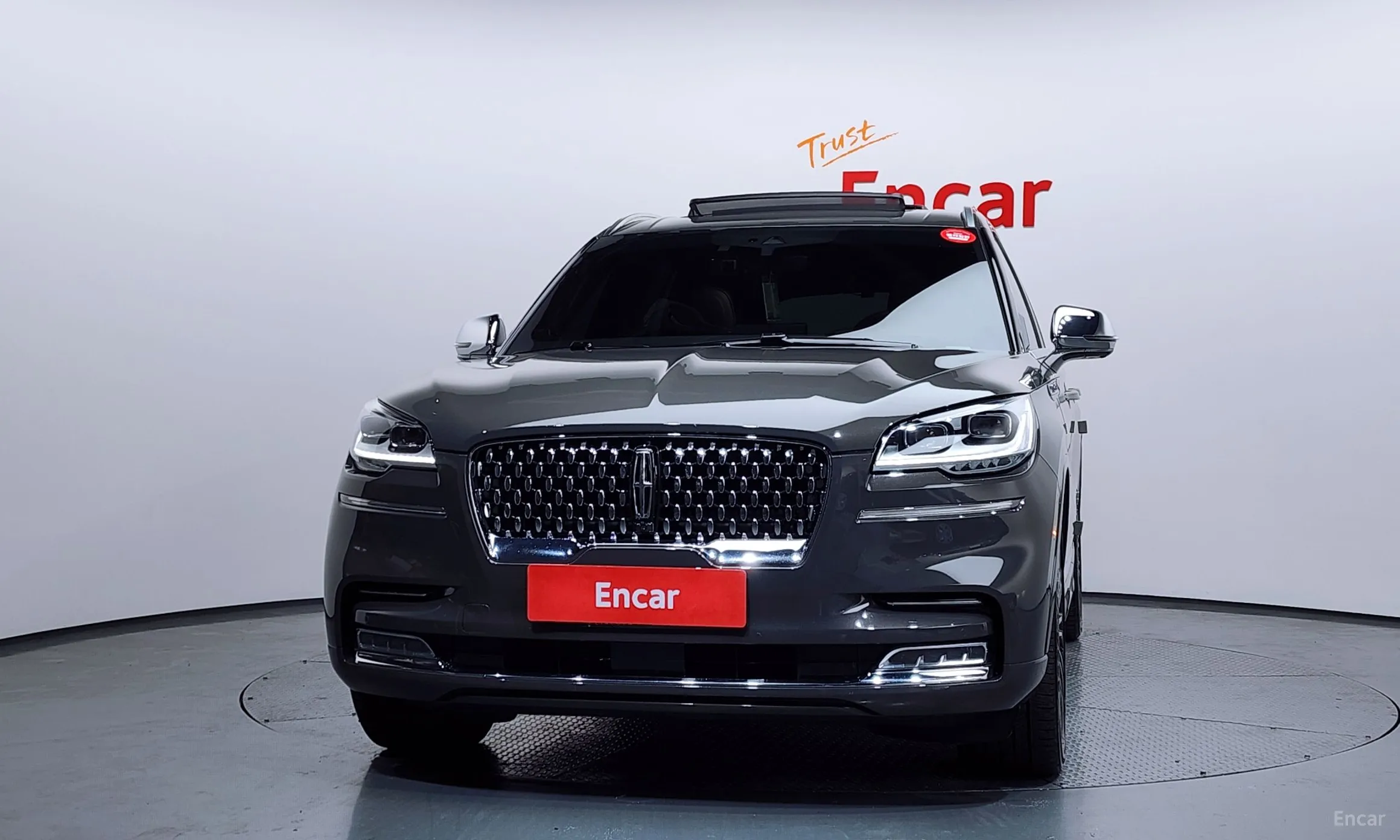 Lincoln Aviator 2nd Generation превью 3