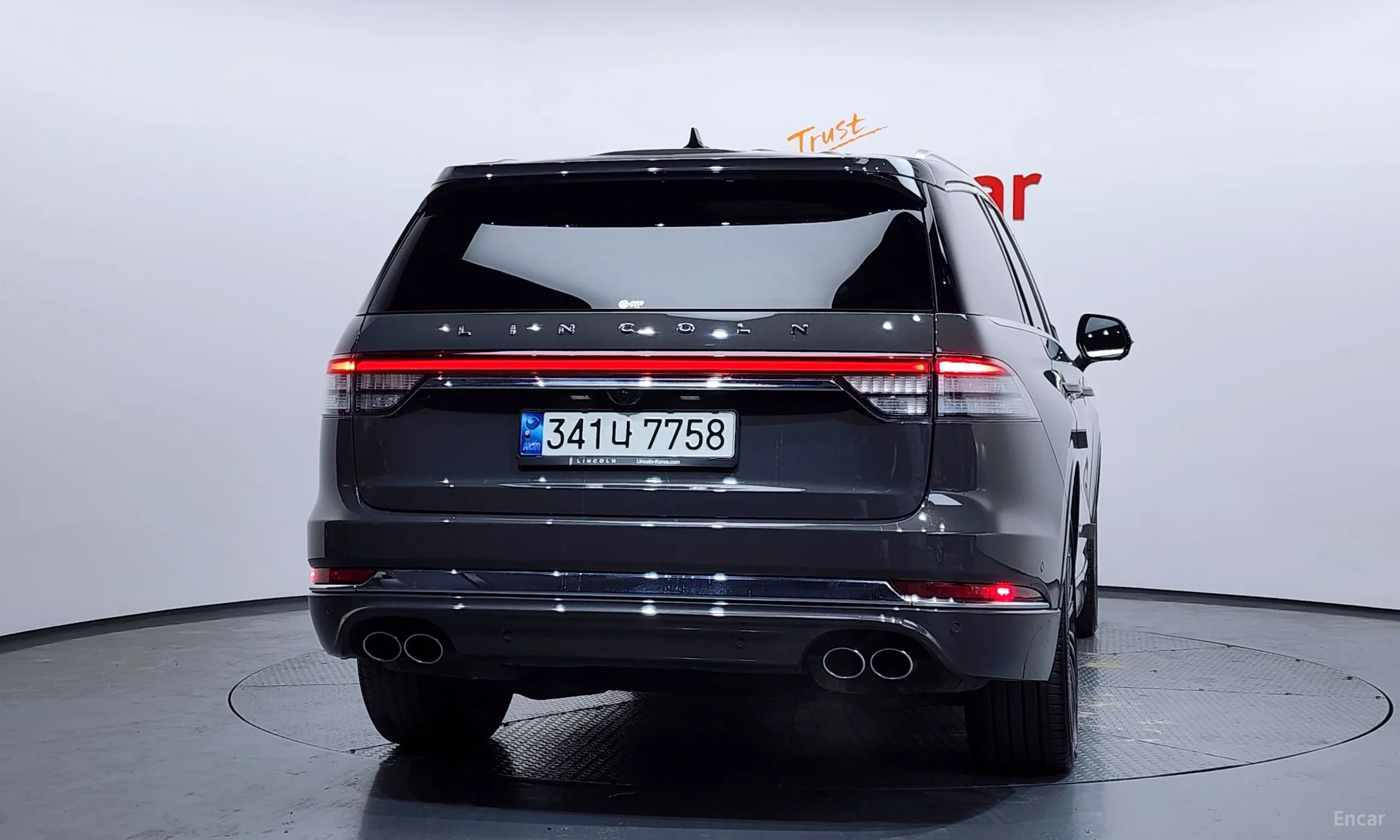 Lincoln Aviator 2nd Generation превью 4