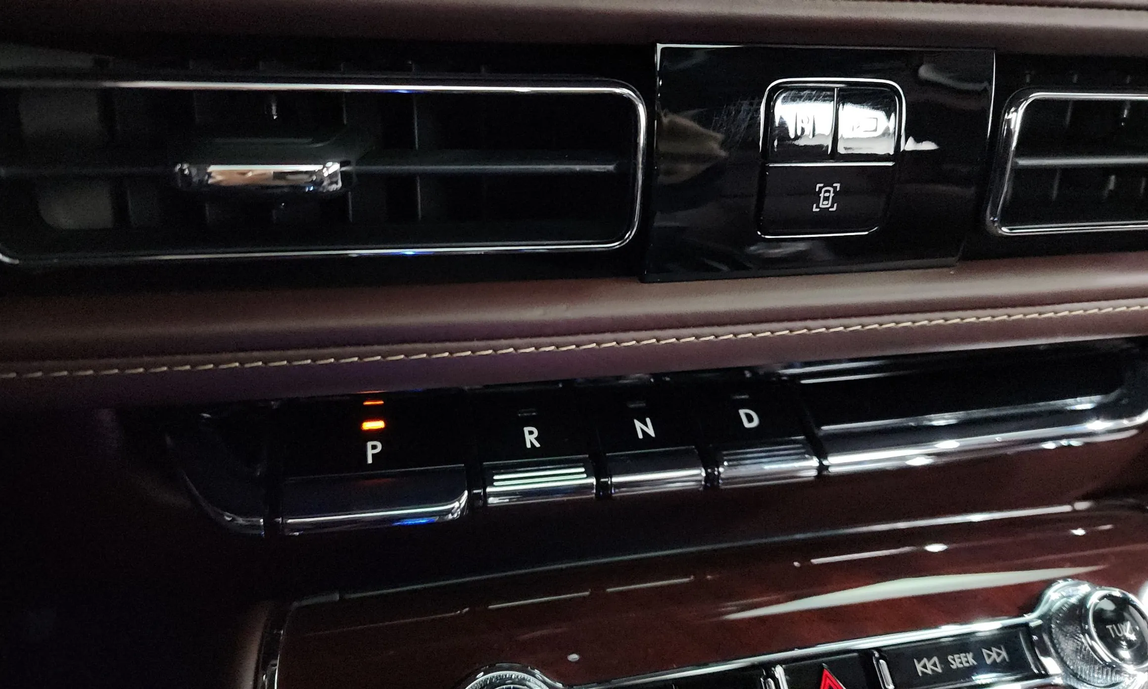 Lincoln Aviator 2nd Generation превью 9