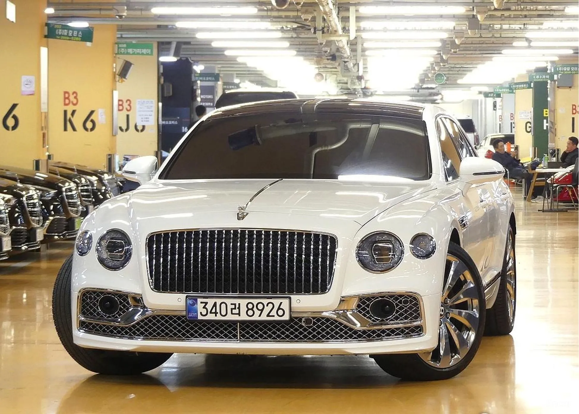 Bentley Flying Spur 3rd Generation превью 3