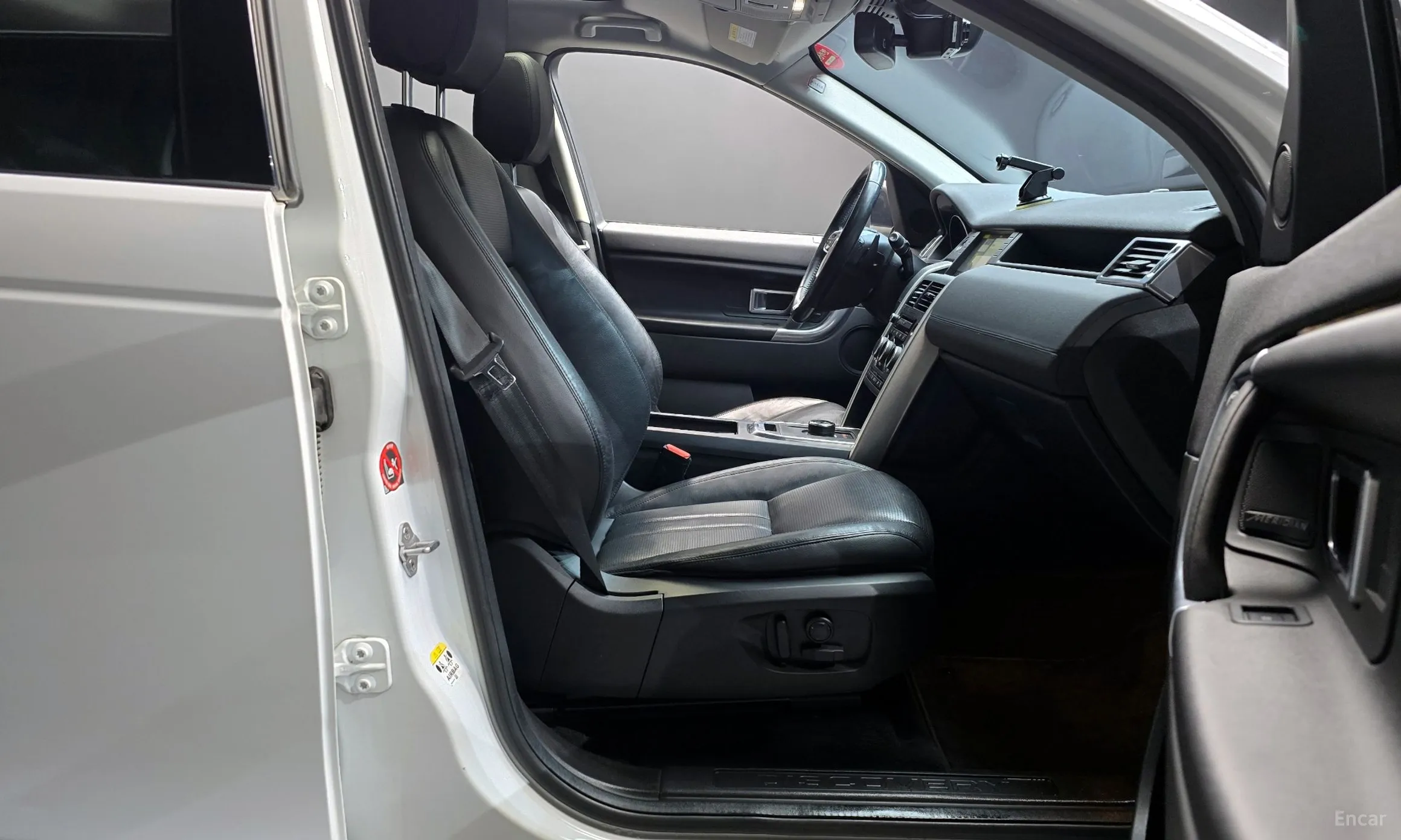 Land Rover Discovery Sports превью 10