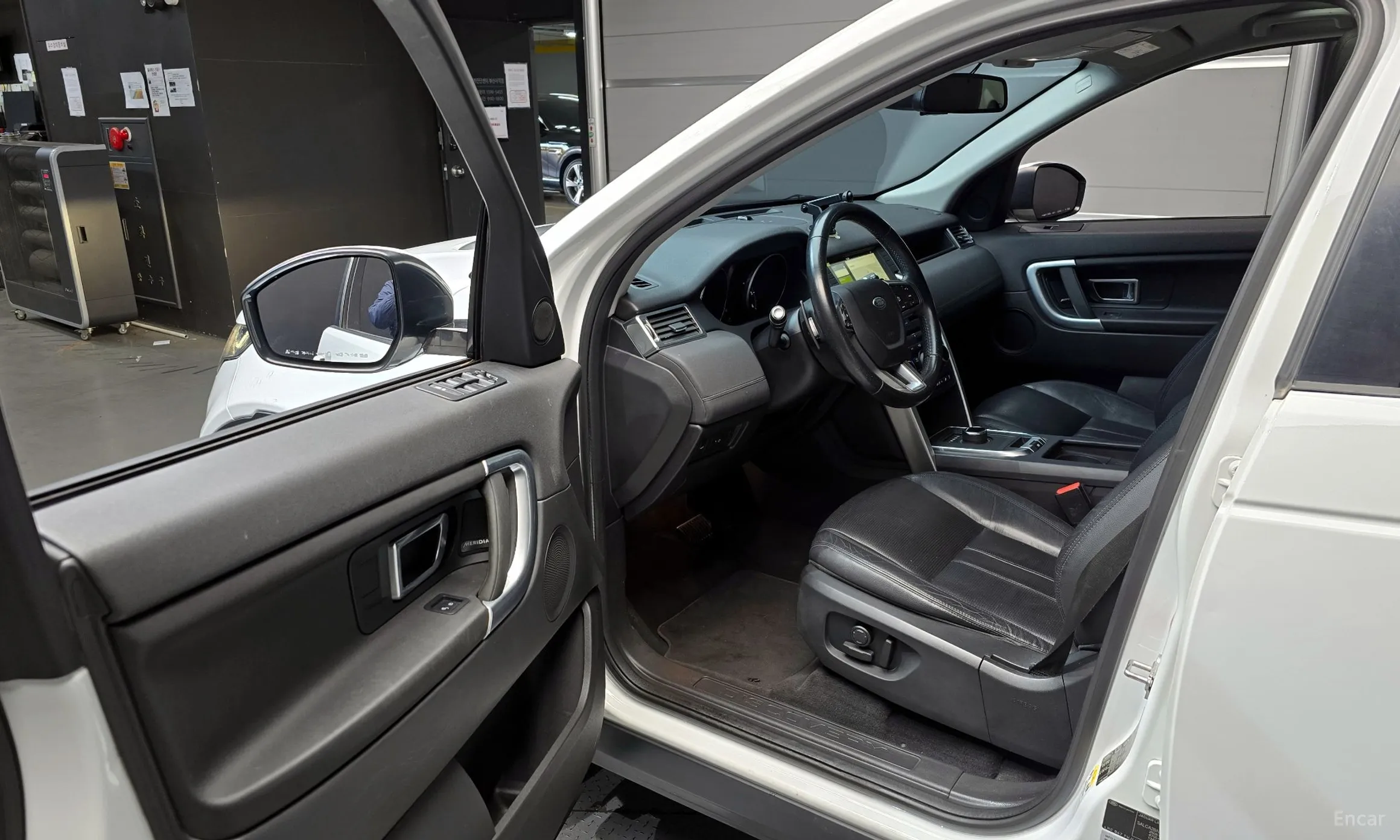 Land Rover Discovery Sports превью 11