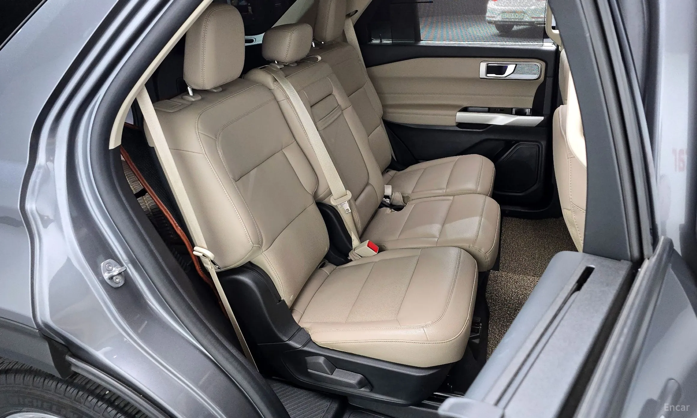 Ford Explorer 6th Generation превью 12