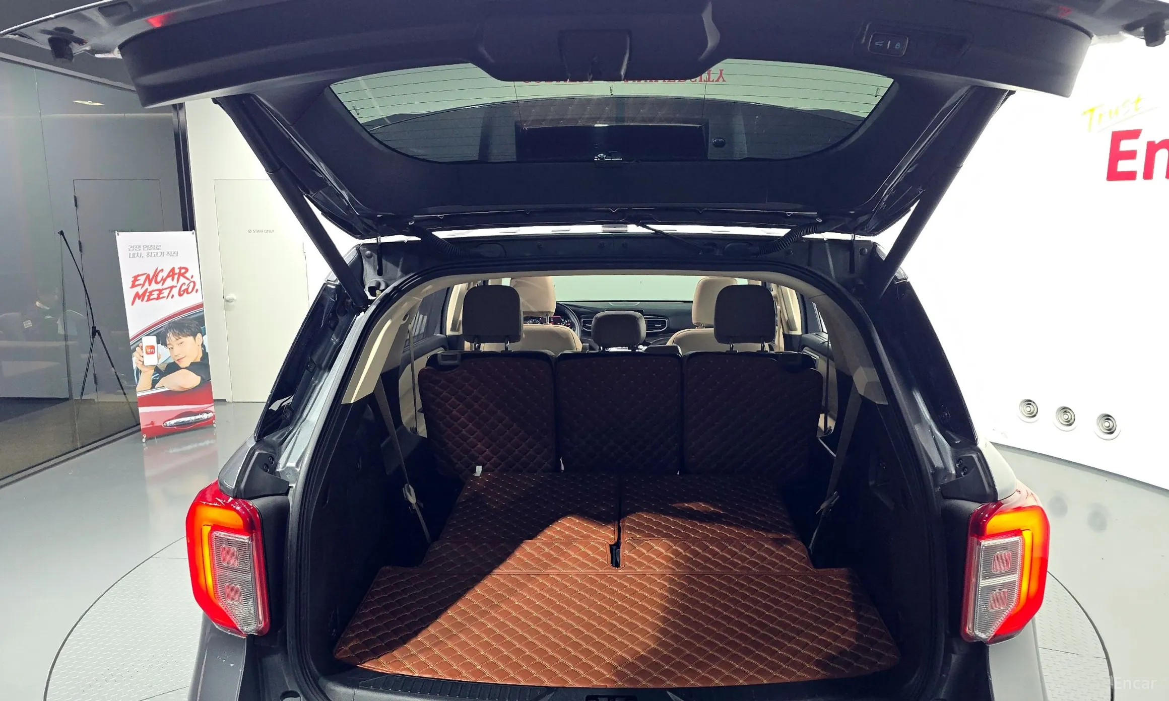 Ford Explorer 6th Generation превью 20