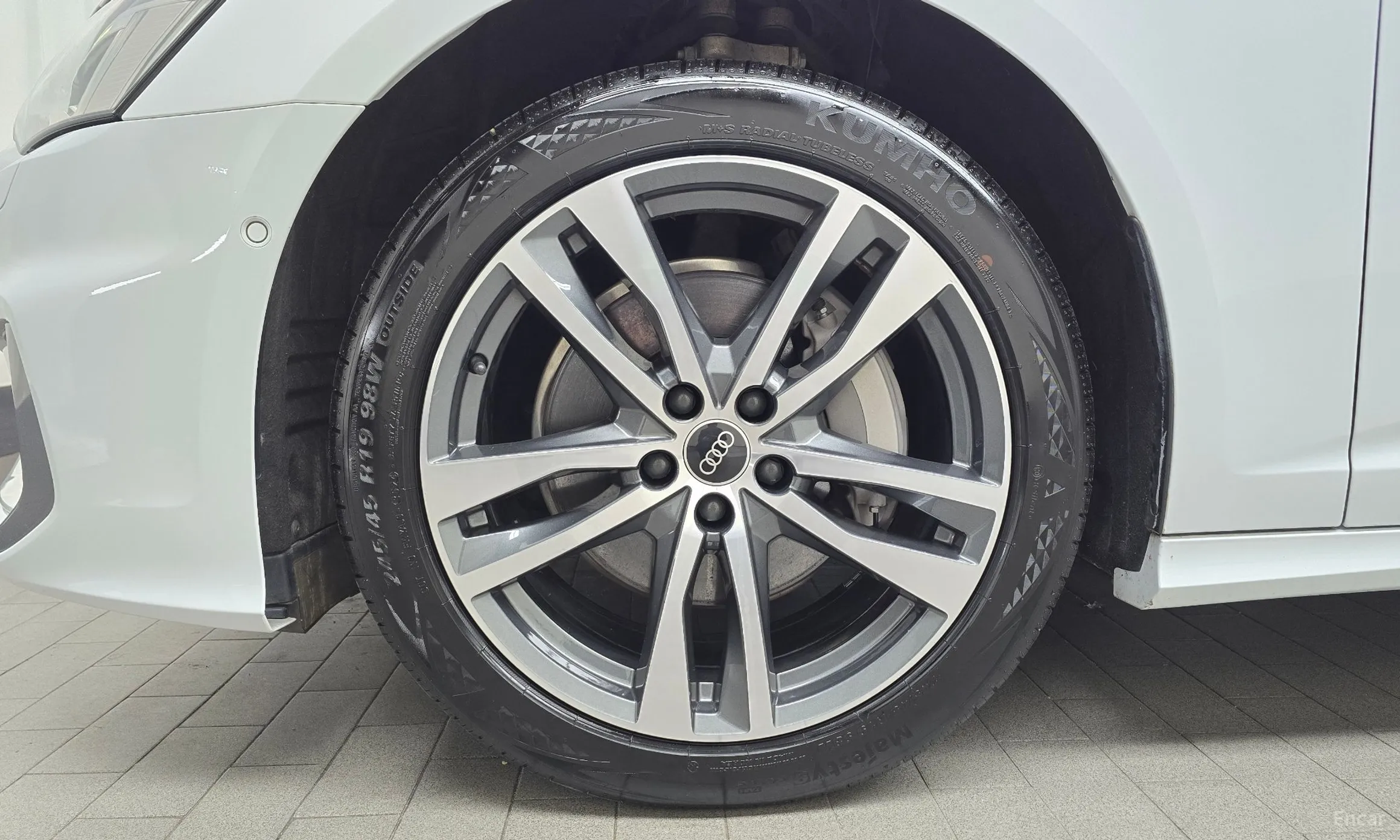 Audi A6 (C8) превью 5