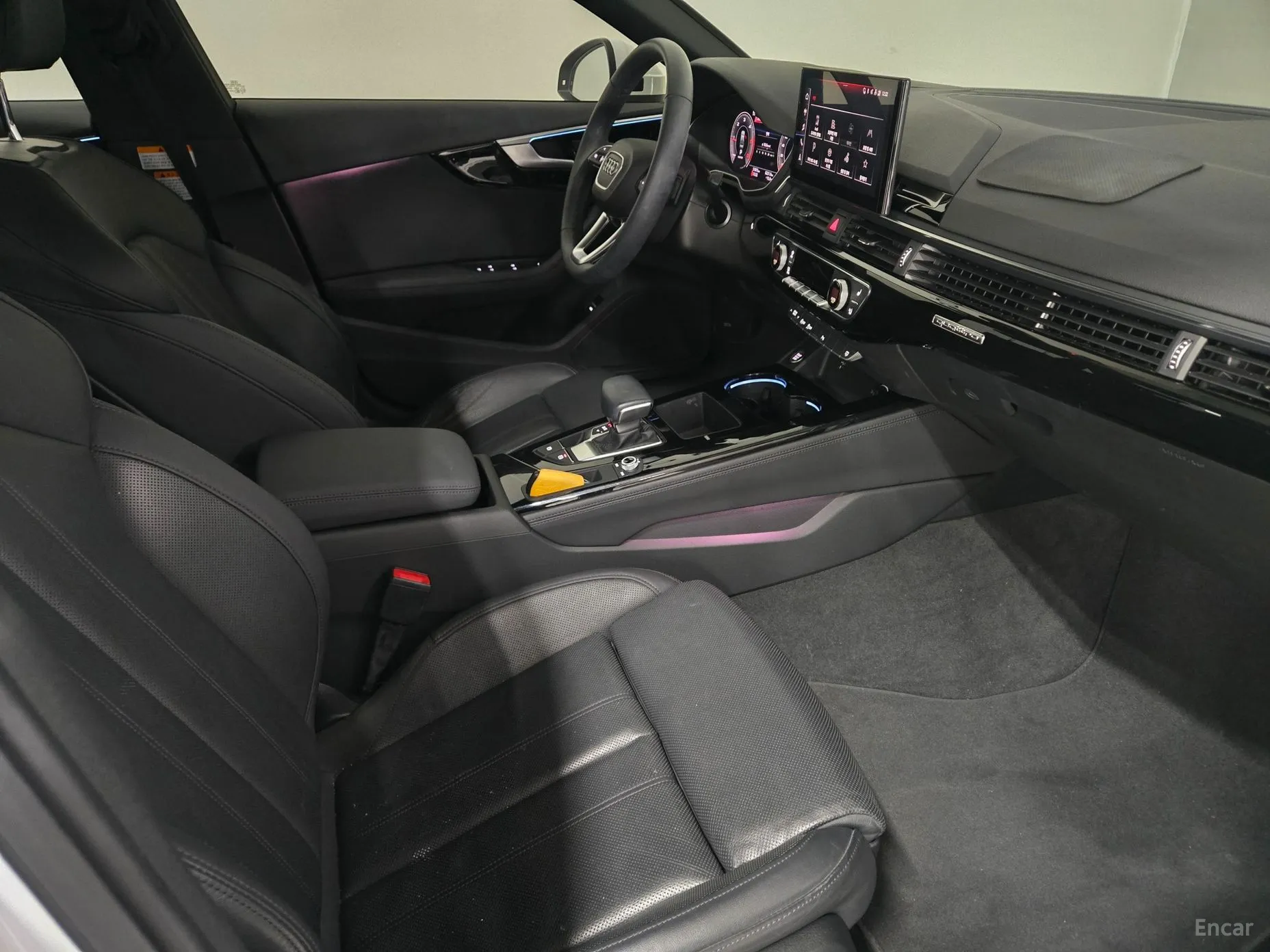 Audi A4 (B9) превью 10