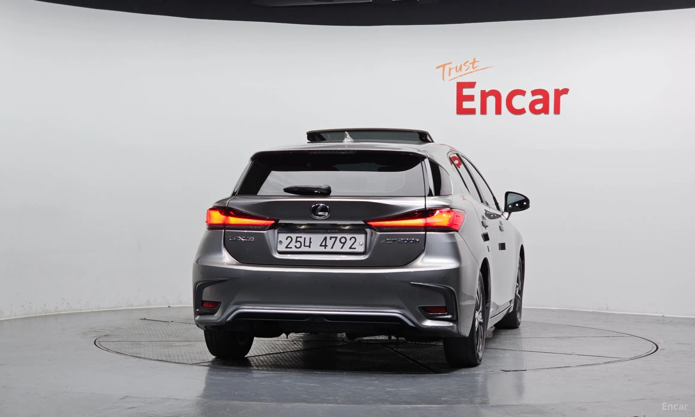 Lexus CT200h превью 4