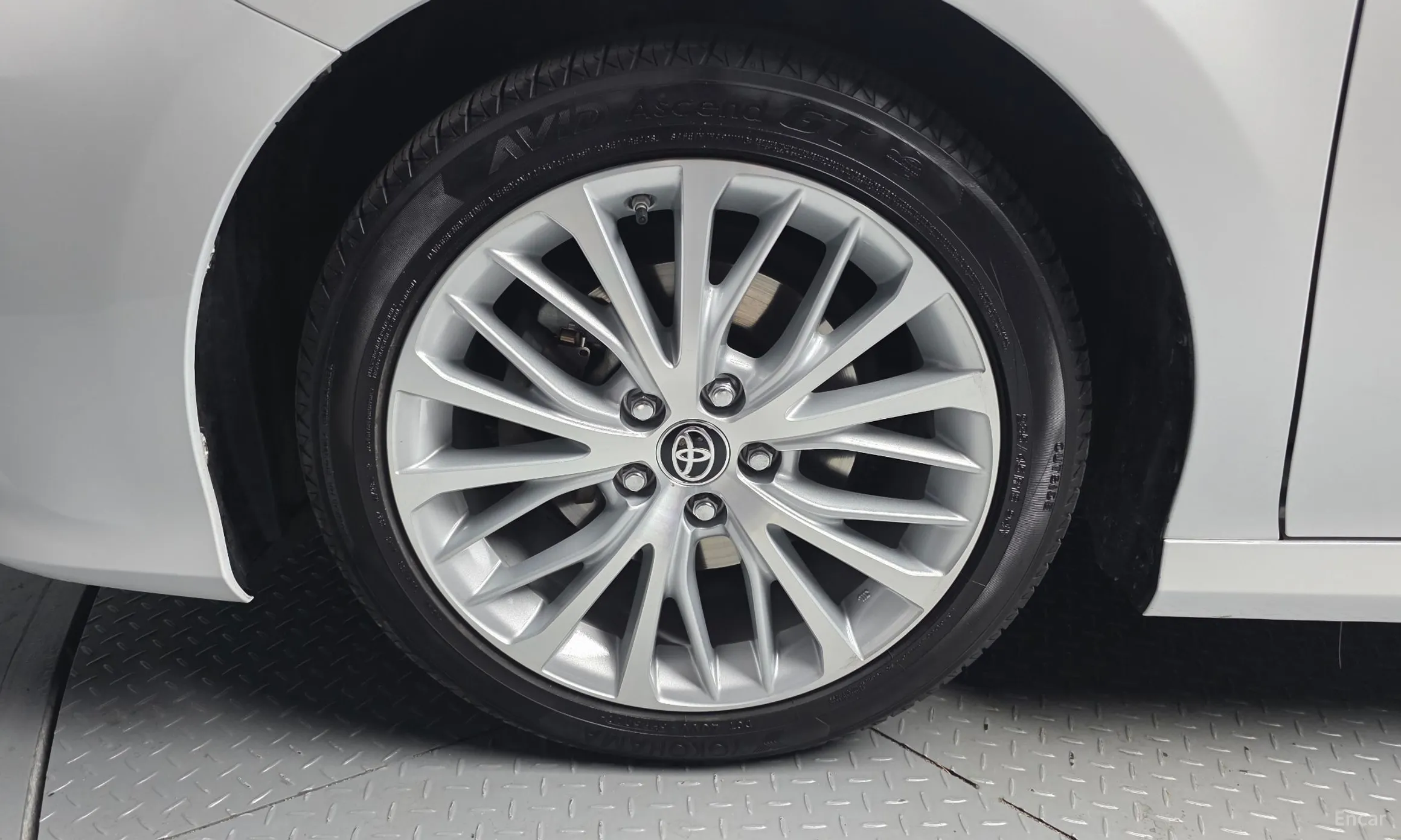 Toyota Camry (XV70) превью 5