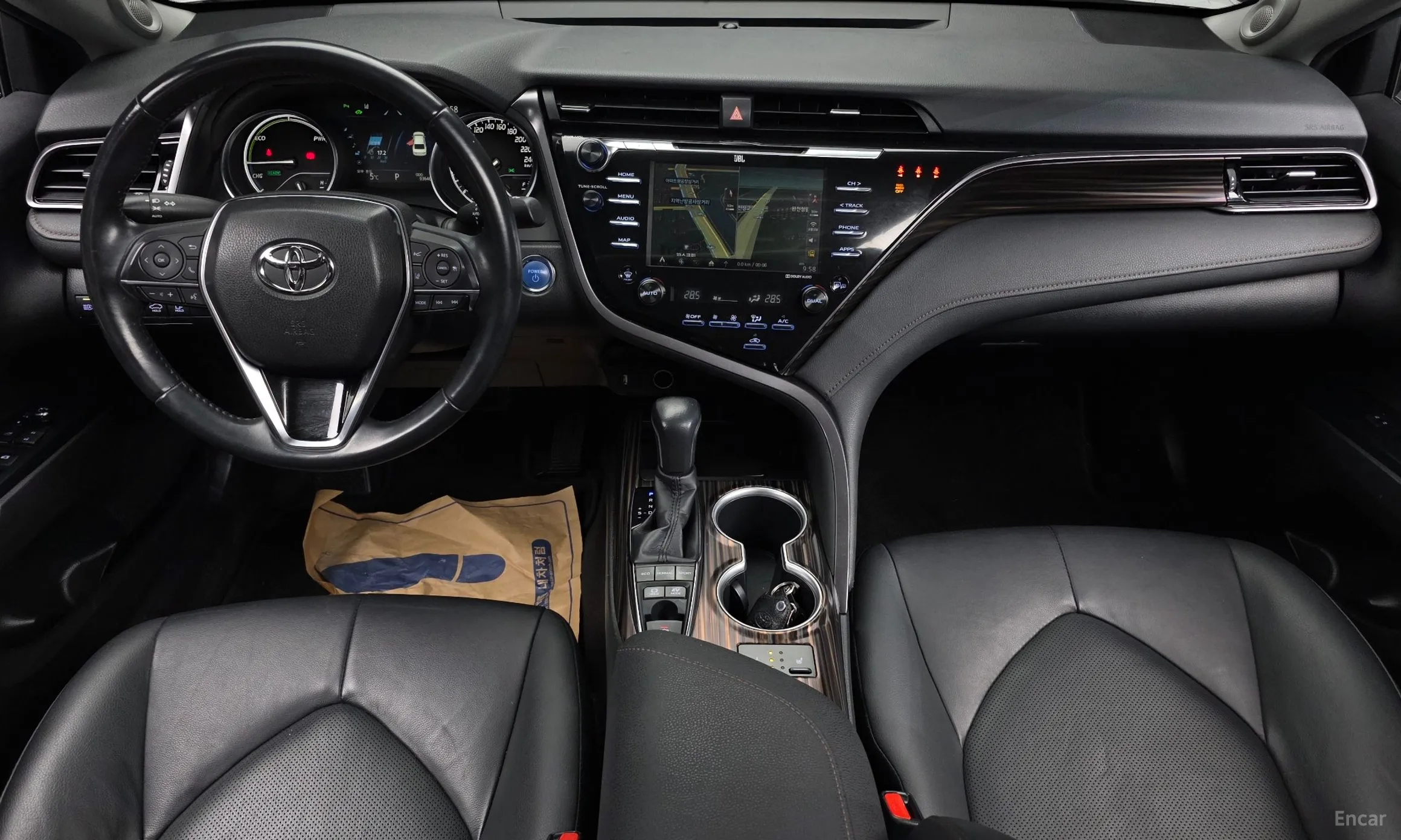 Toyota Camry (XV70) превью 7