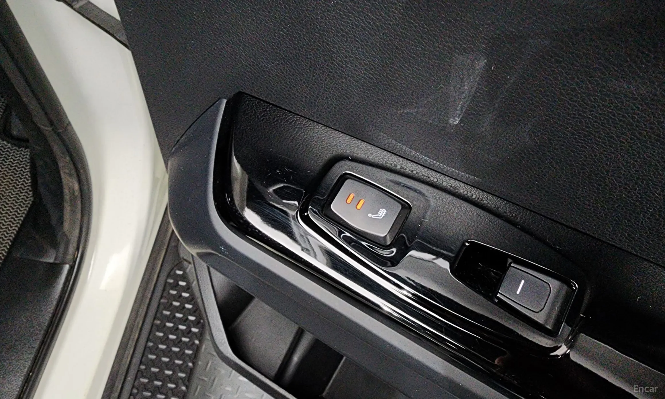 KG Mobility (SsangYong) Torres превью 18