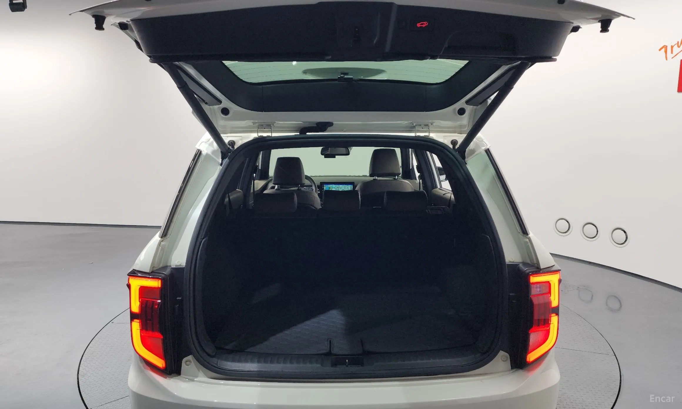 KG Mobility (SsangYong) Torres превью 20