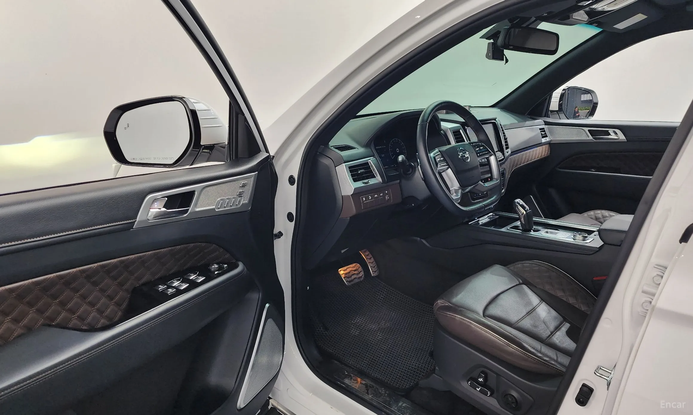 KG Mobility (SsangYong) Rexton превью 10